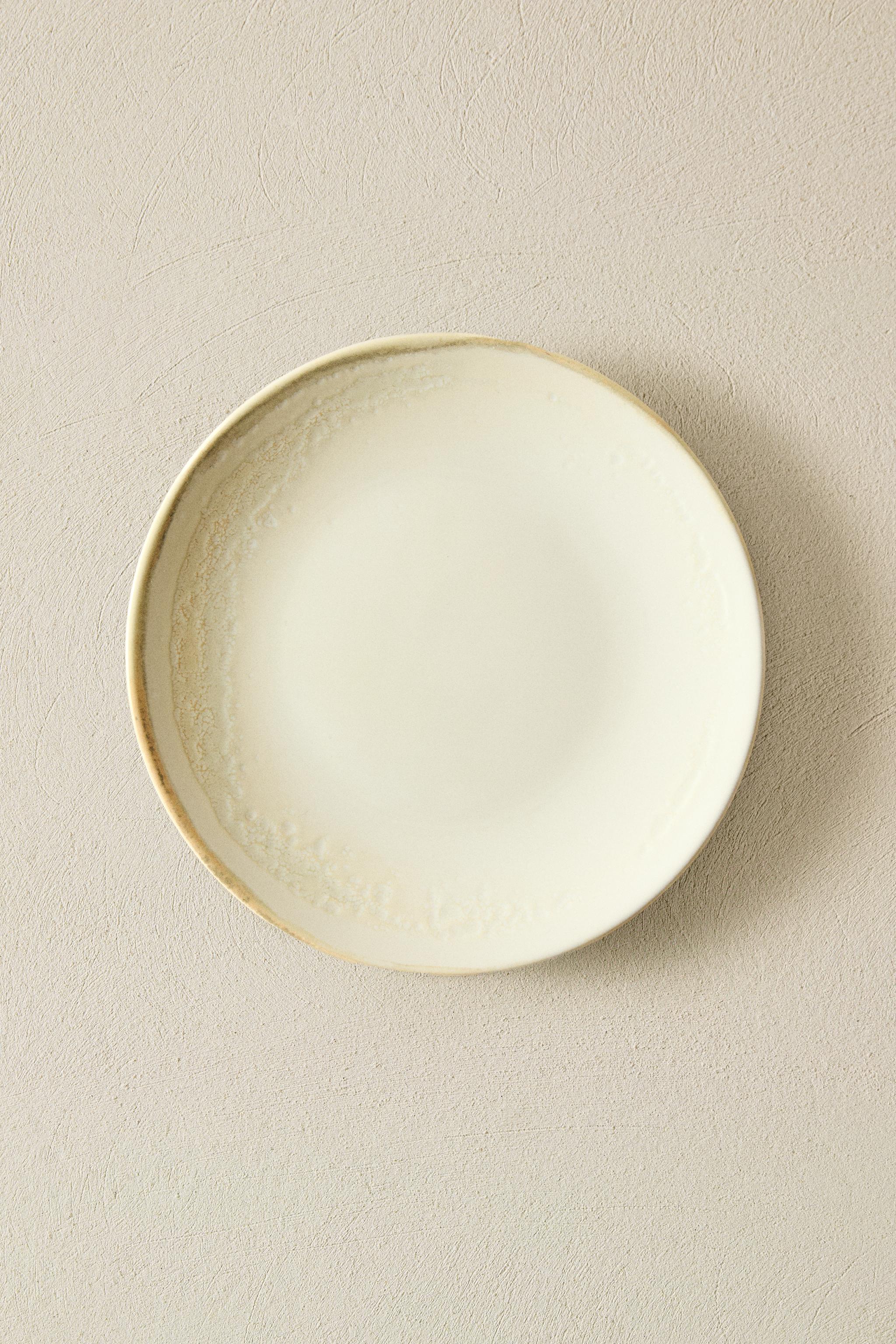 STONEWARE DESSERT PLATE