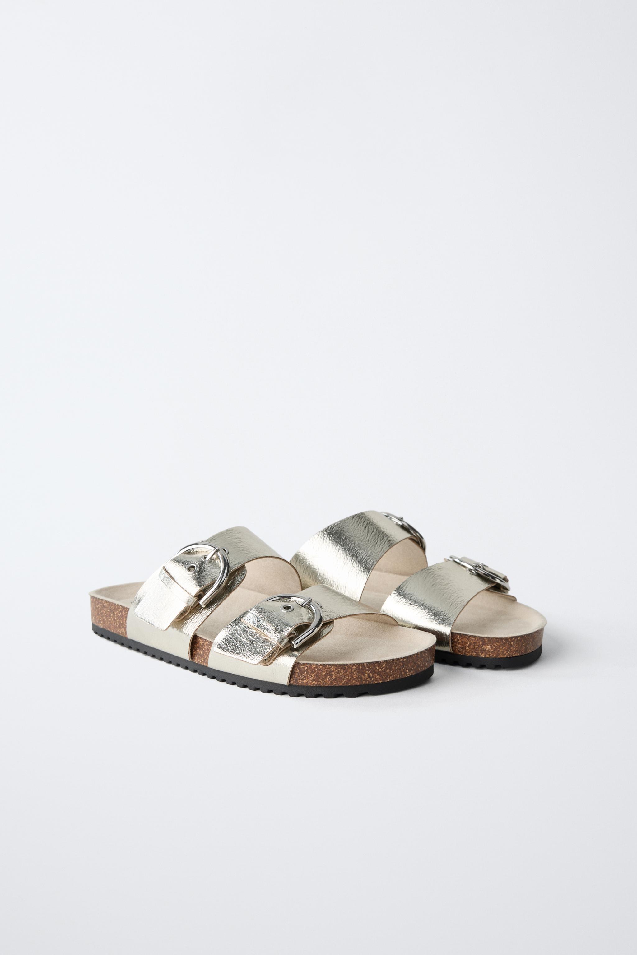 METALLIC BUCKLE SANDALS