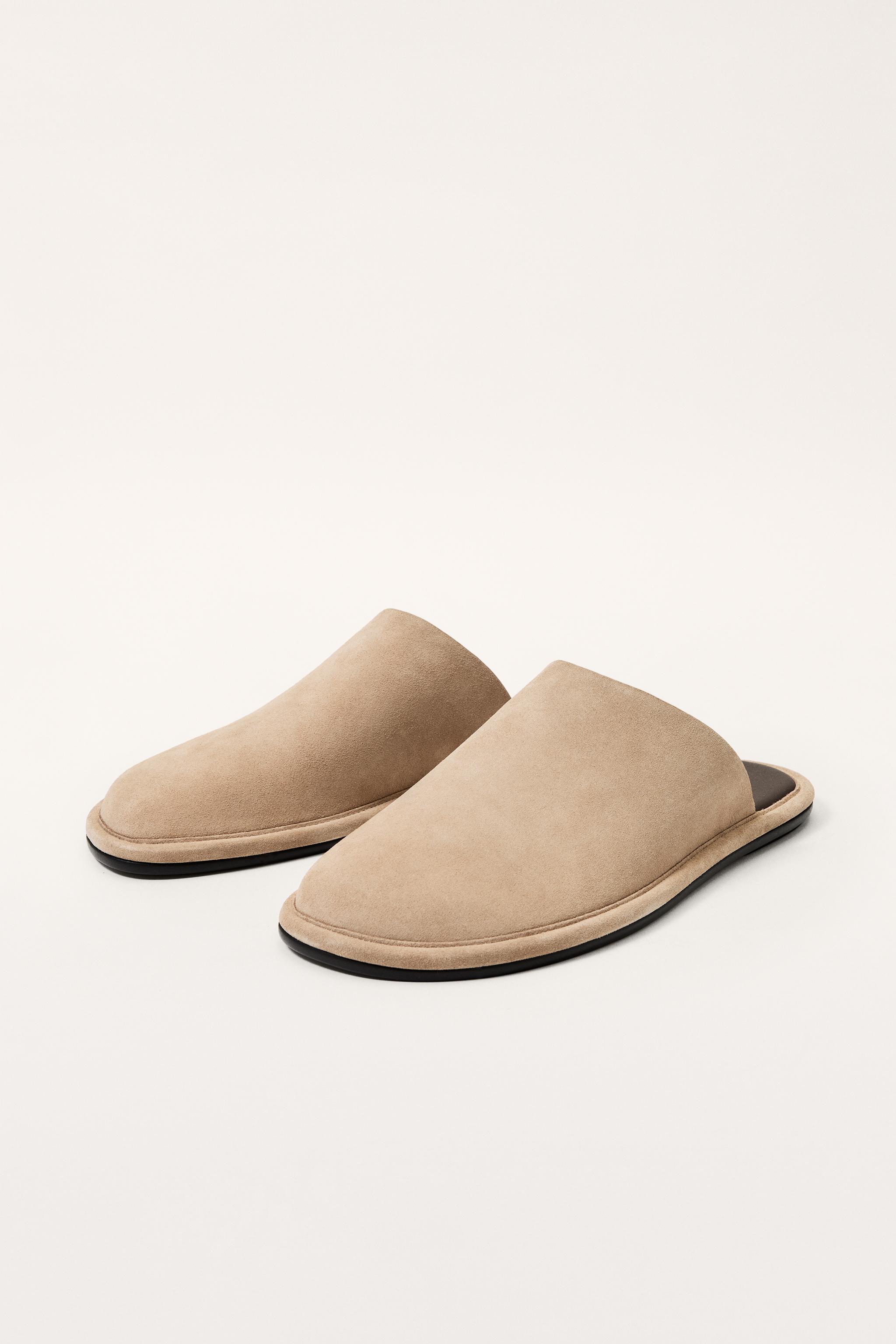 LIMITED EDITION LEATHER CLOGS