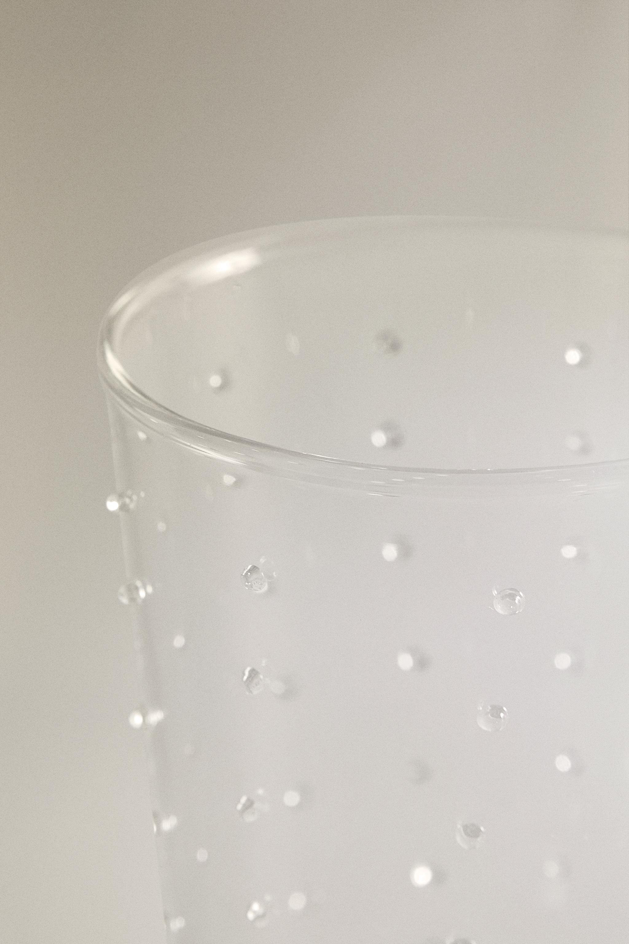 BOROSILICATE GLASS TUMBLER WITH DOTS