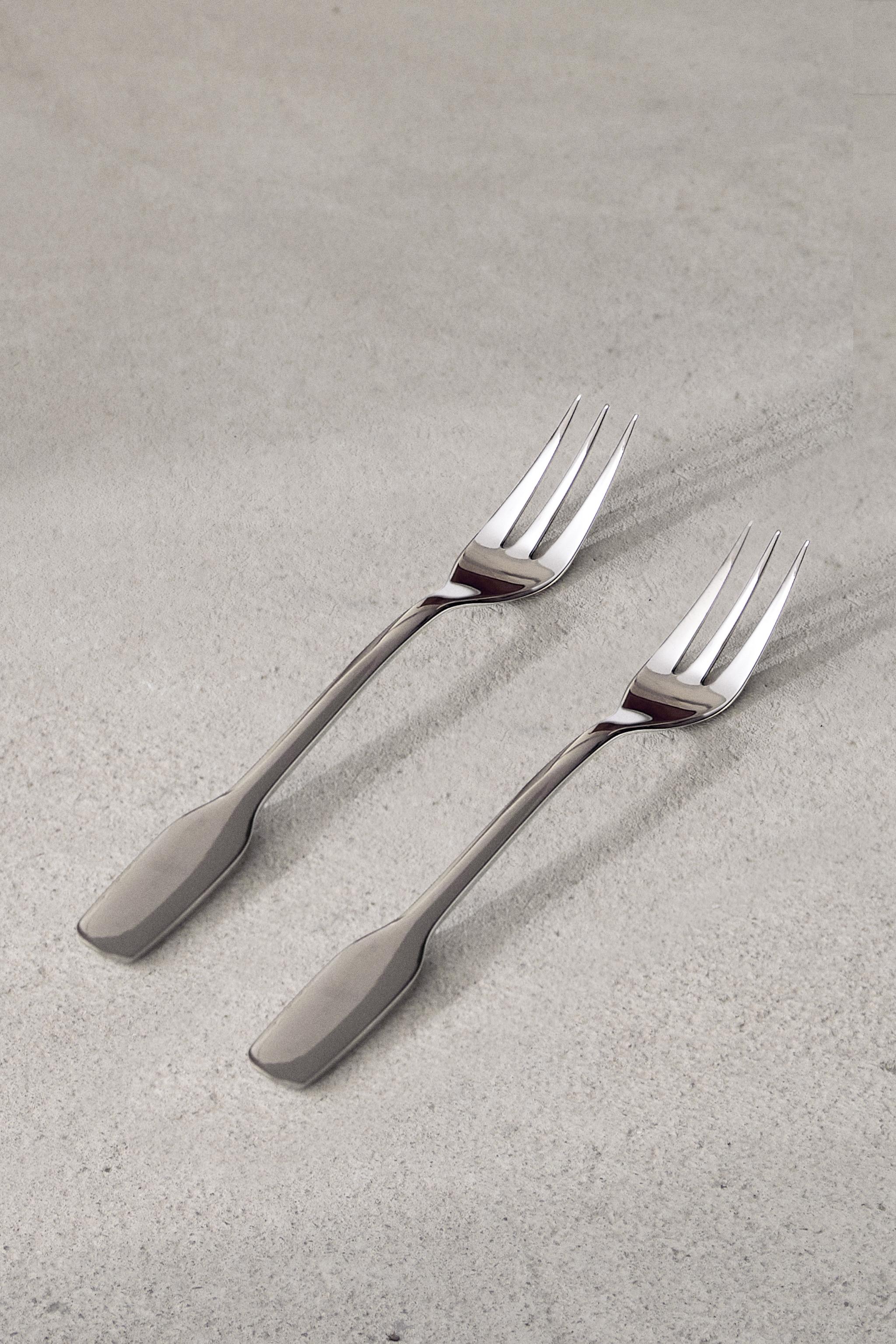 SET OF 2 - FISH FORK