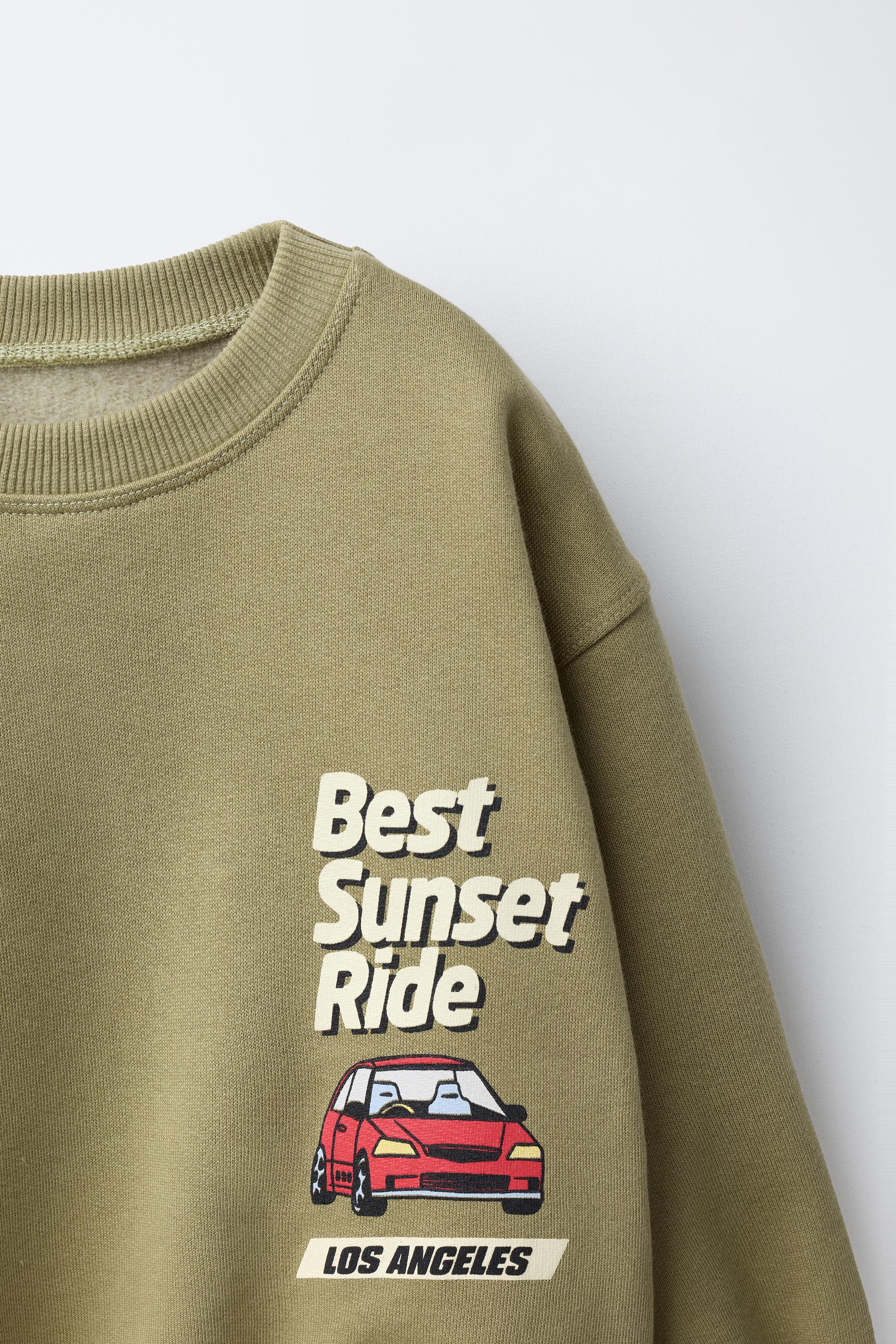 CAR PRINT SWEATSHIRT