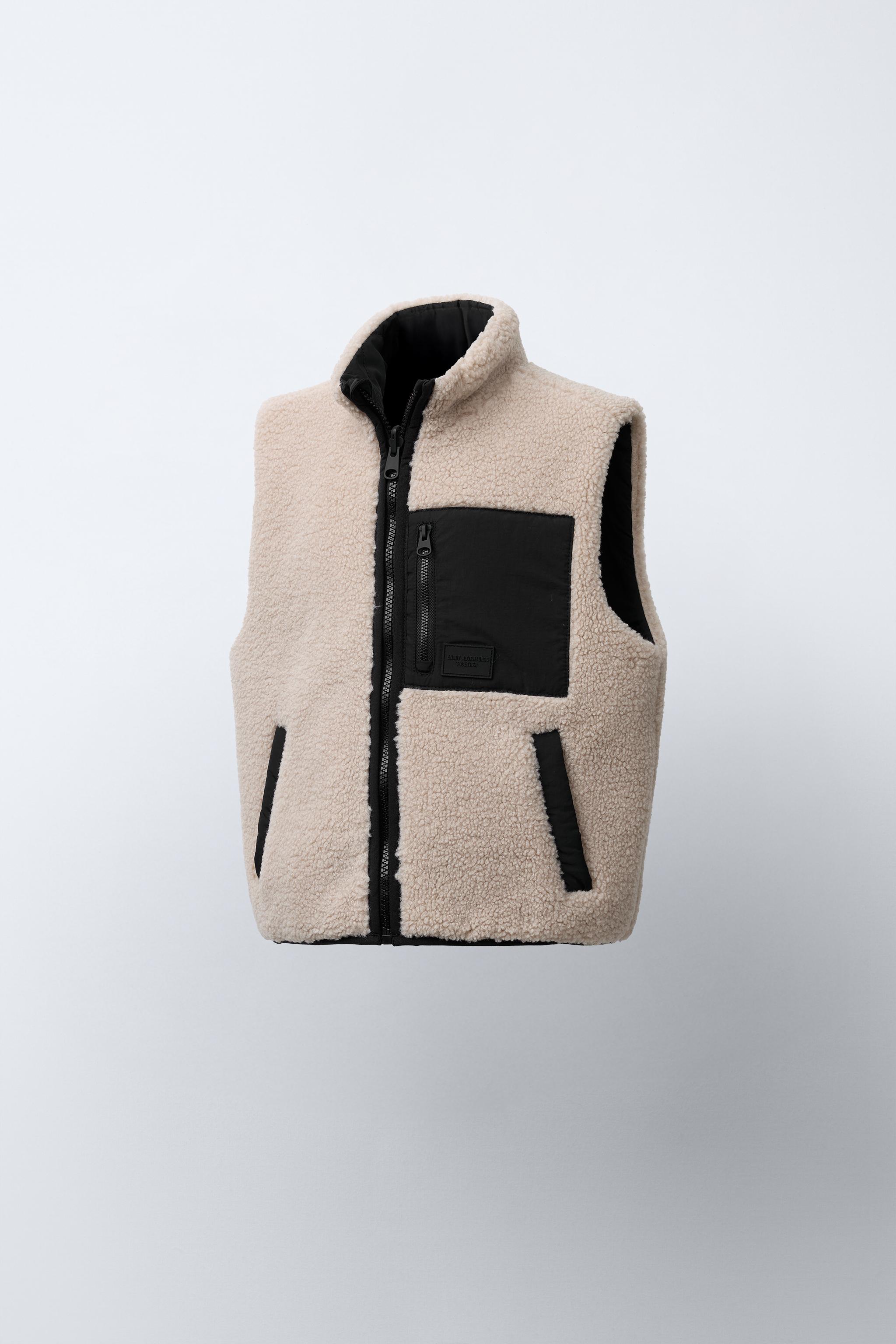 REVERSIBLE FLEECE VEST