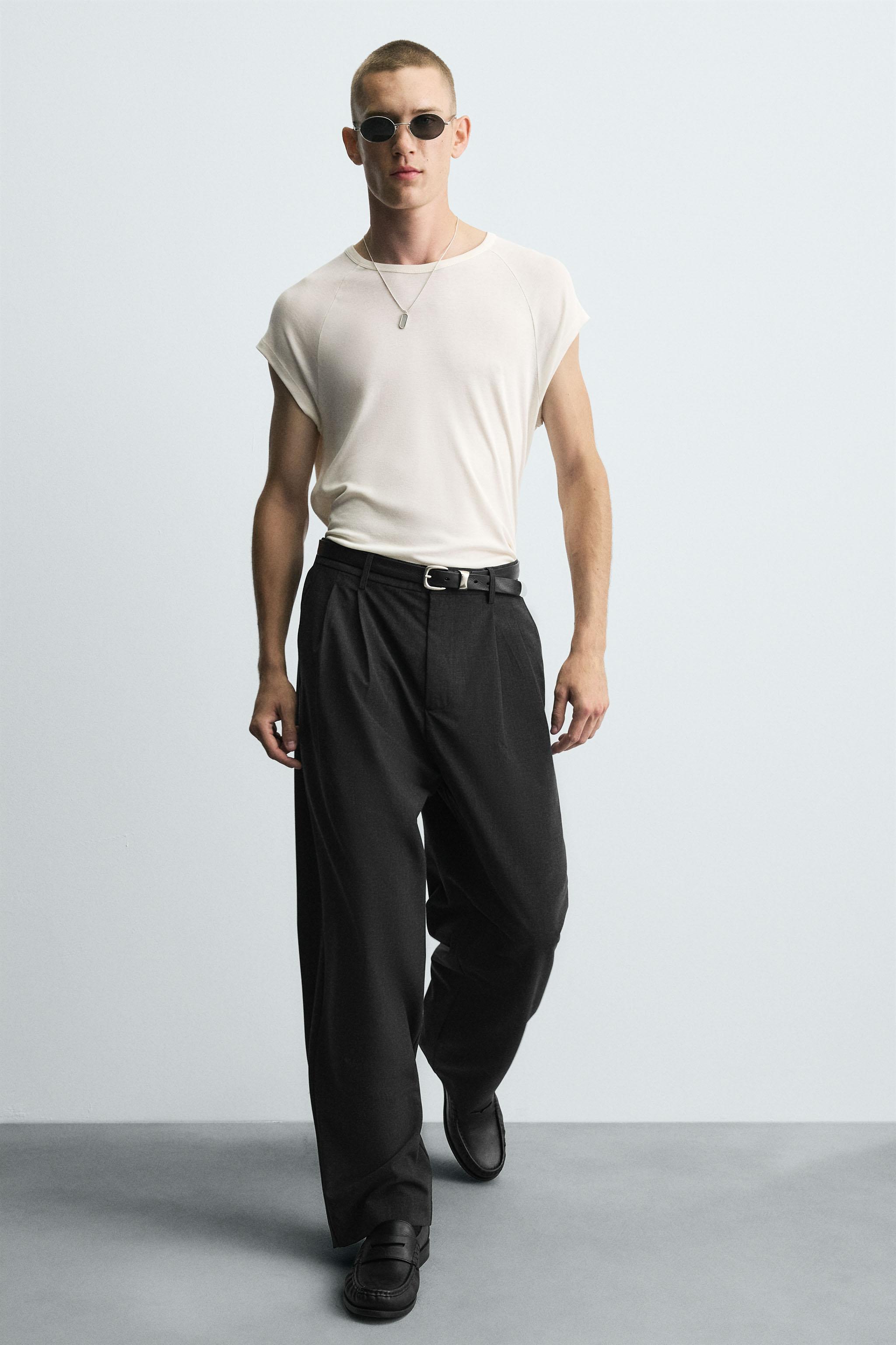 PLEATED WIDE FIT PANTS