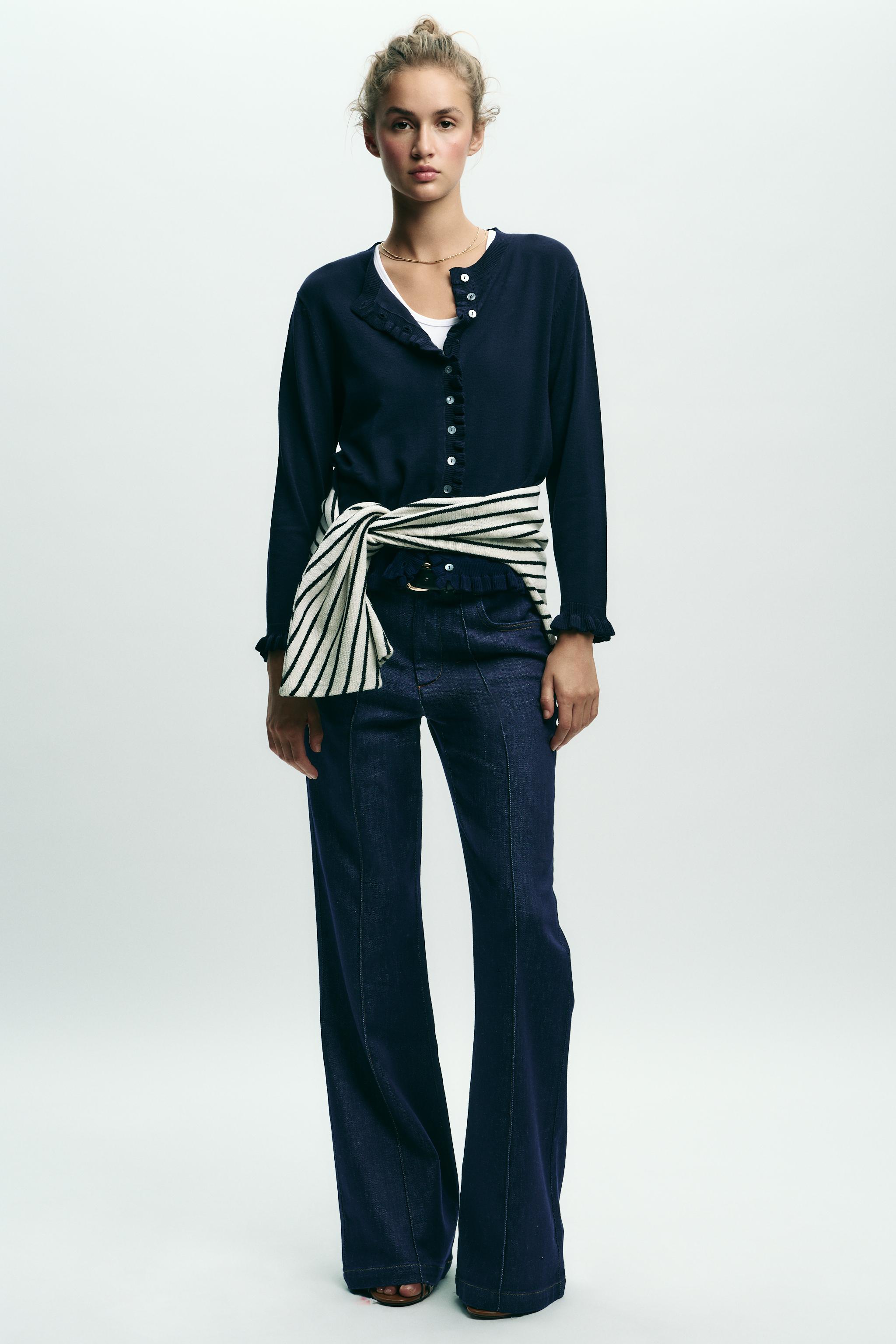 RUFFLED KNIT CARDIGAN