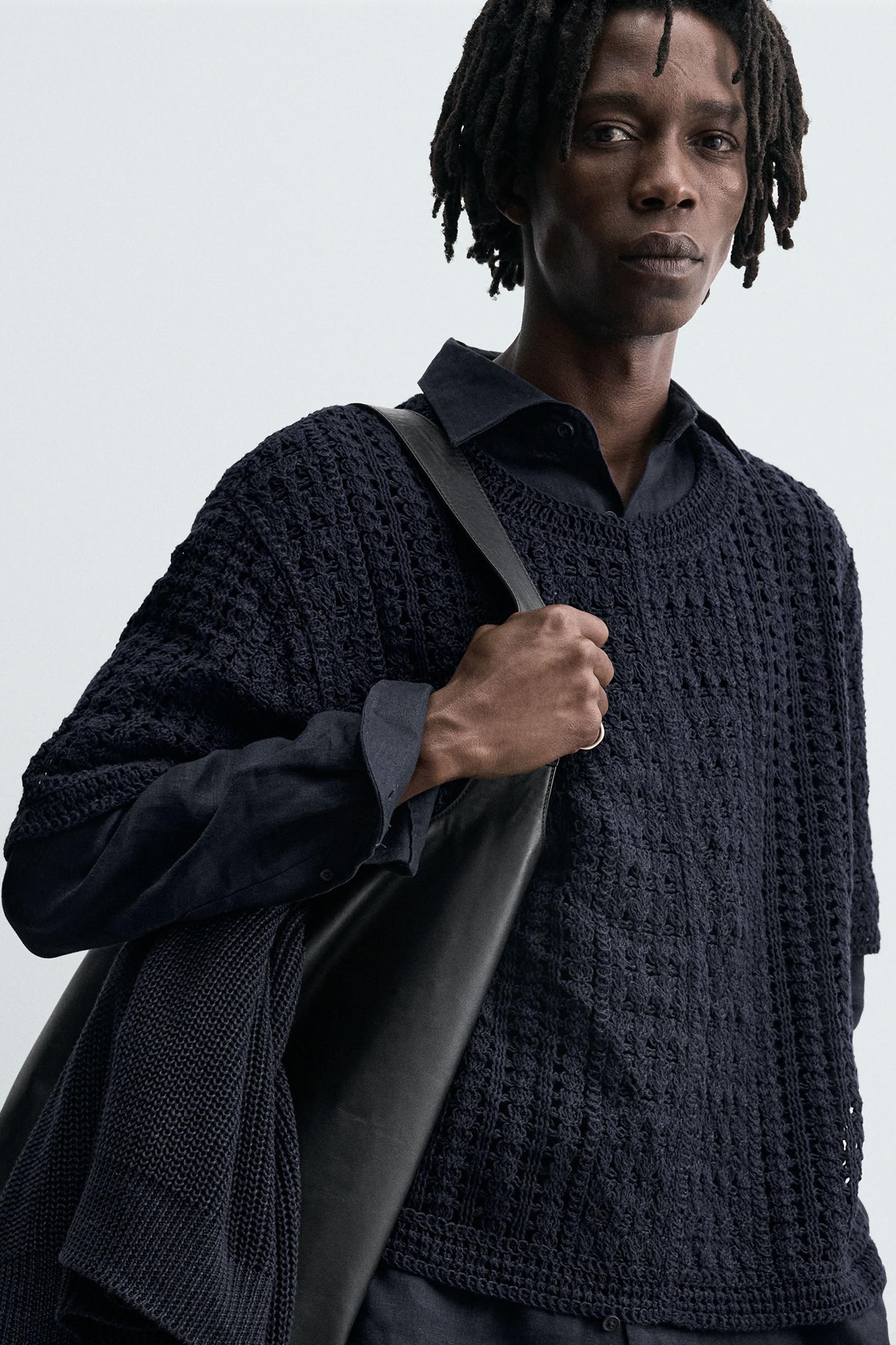 CROCHET TEXTURED T-SHIRT