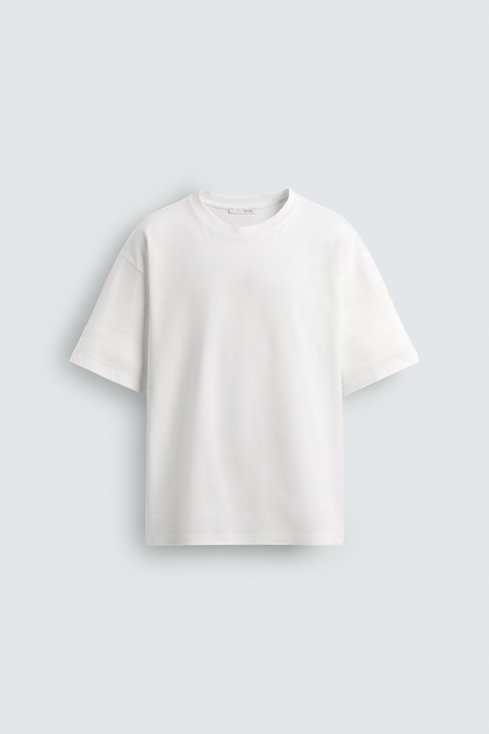 EMBROIDERED PATCH T-SHIRT