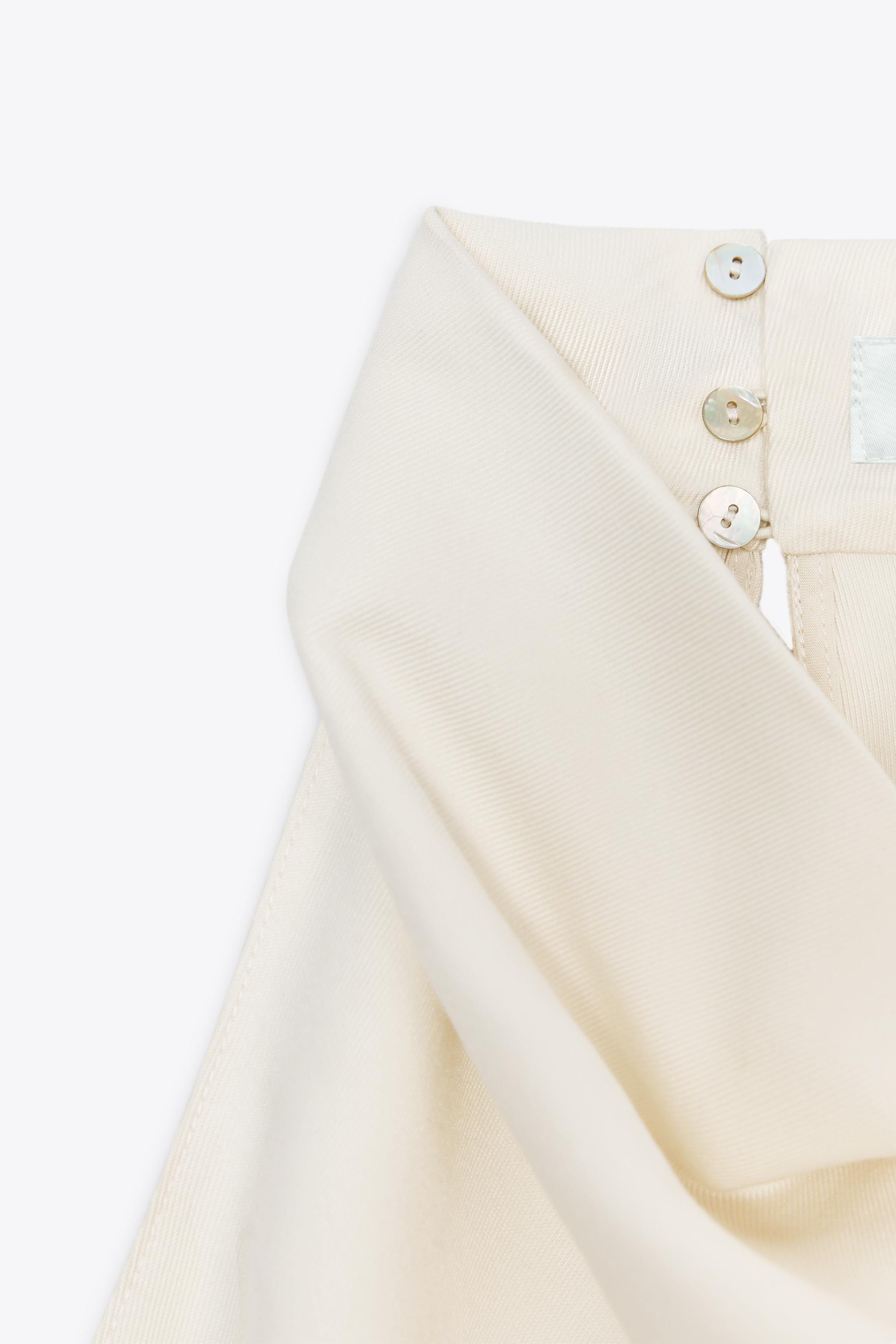 ZW COLLECTION FLOWY HALTER TOP