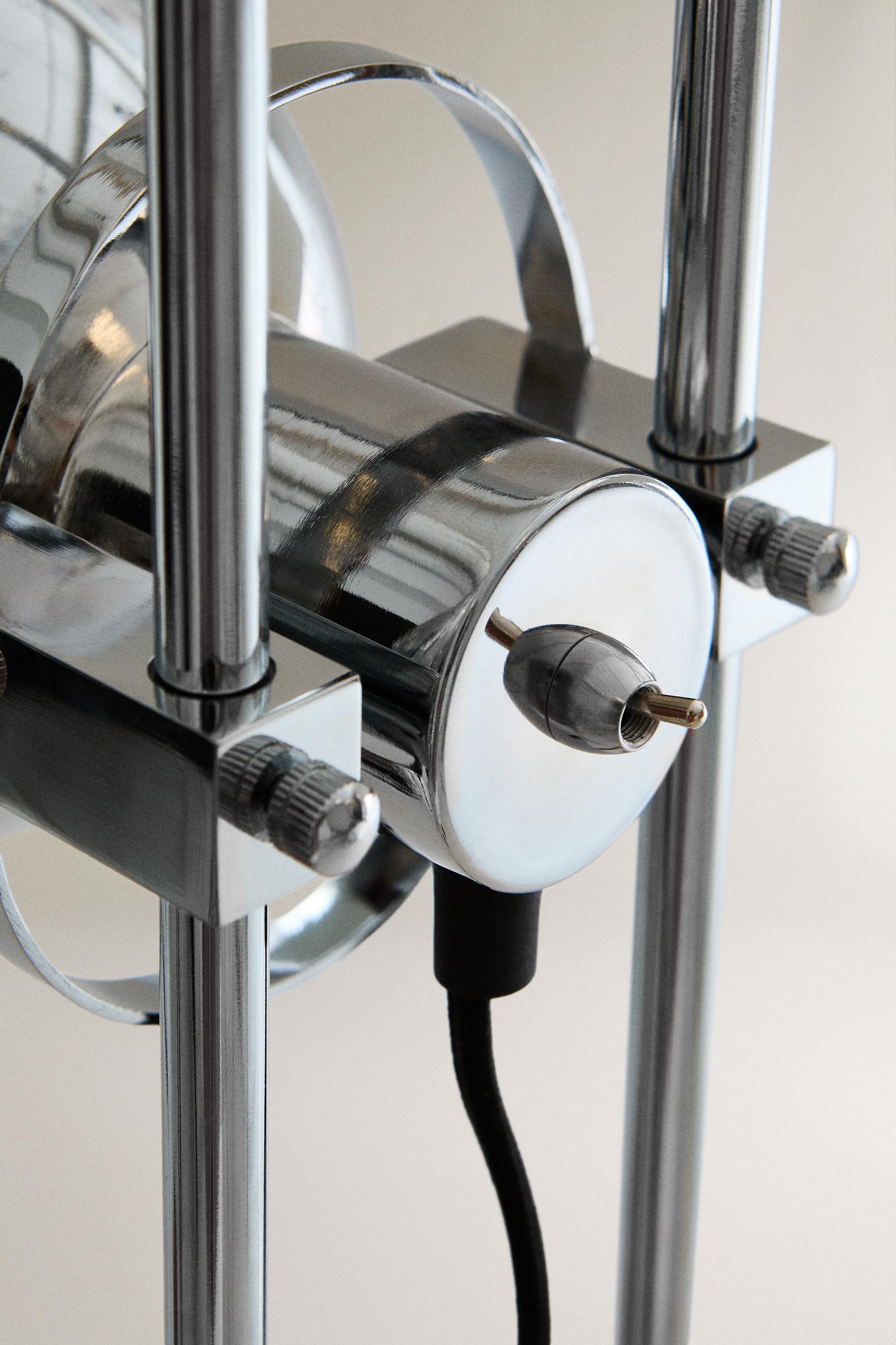 FLOOR LAMP | METAL SPOTLIGHT