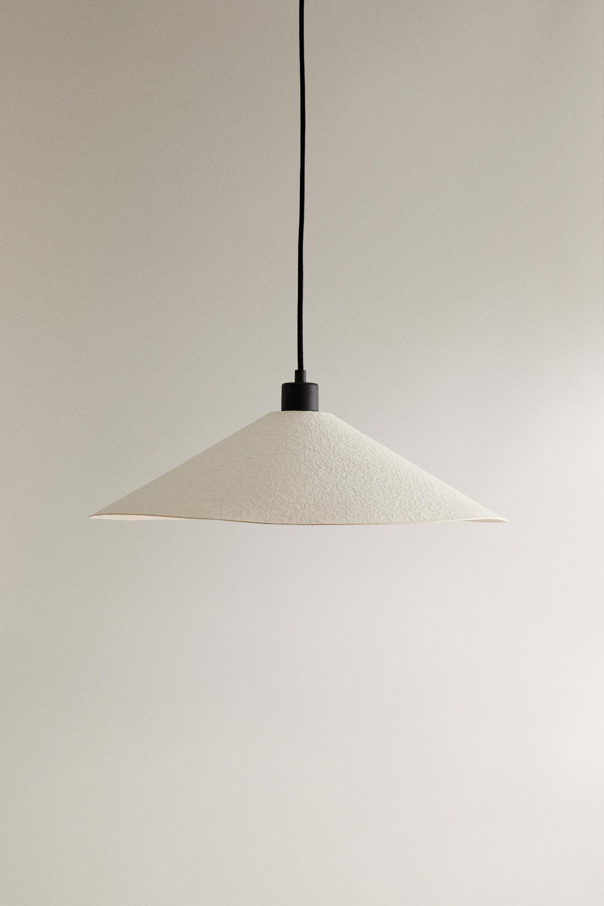 MEDIUM PAPER PENDANT LAMP