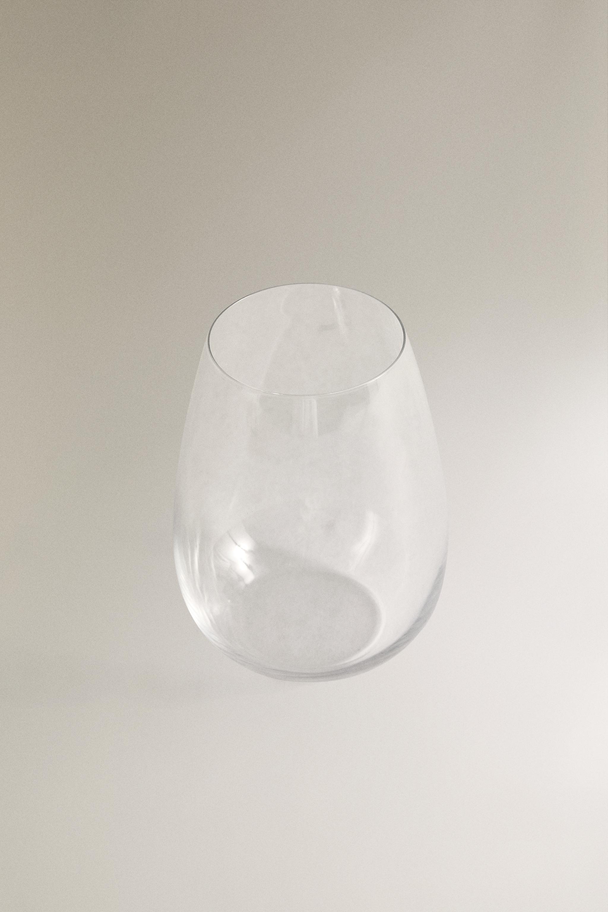 ULTRA LIGHTWEIGHT CRYSTALLINE TUMBLER
