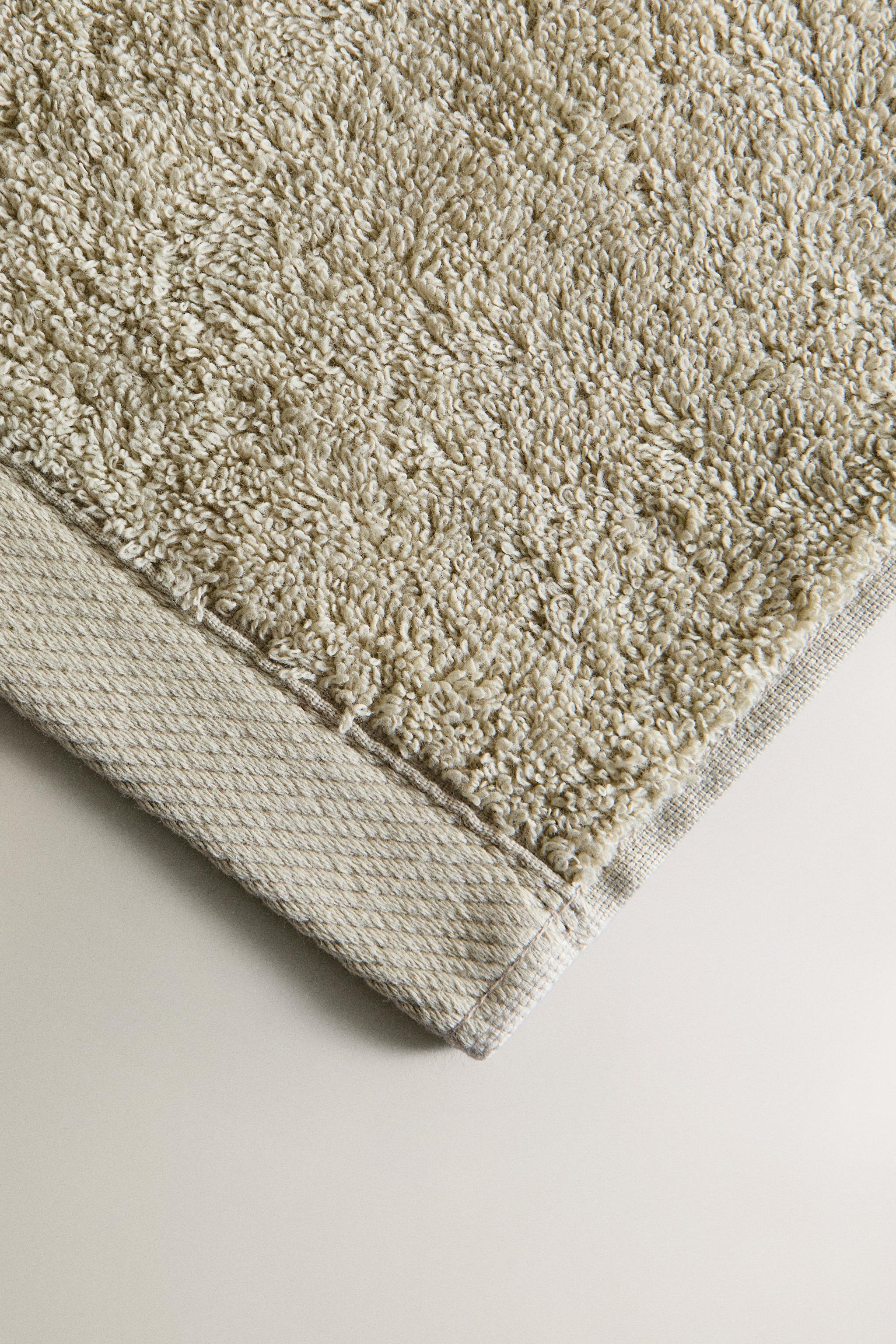 PLAIN COTTON TERRYCLOTH BATH TOWEL (500 GXM²)