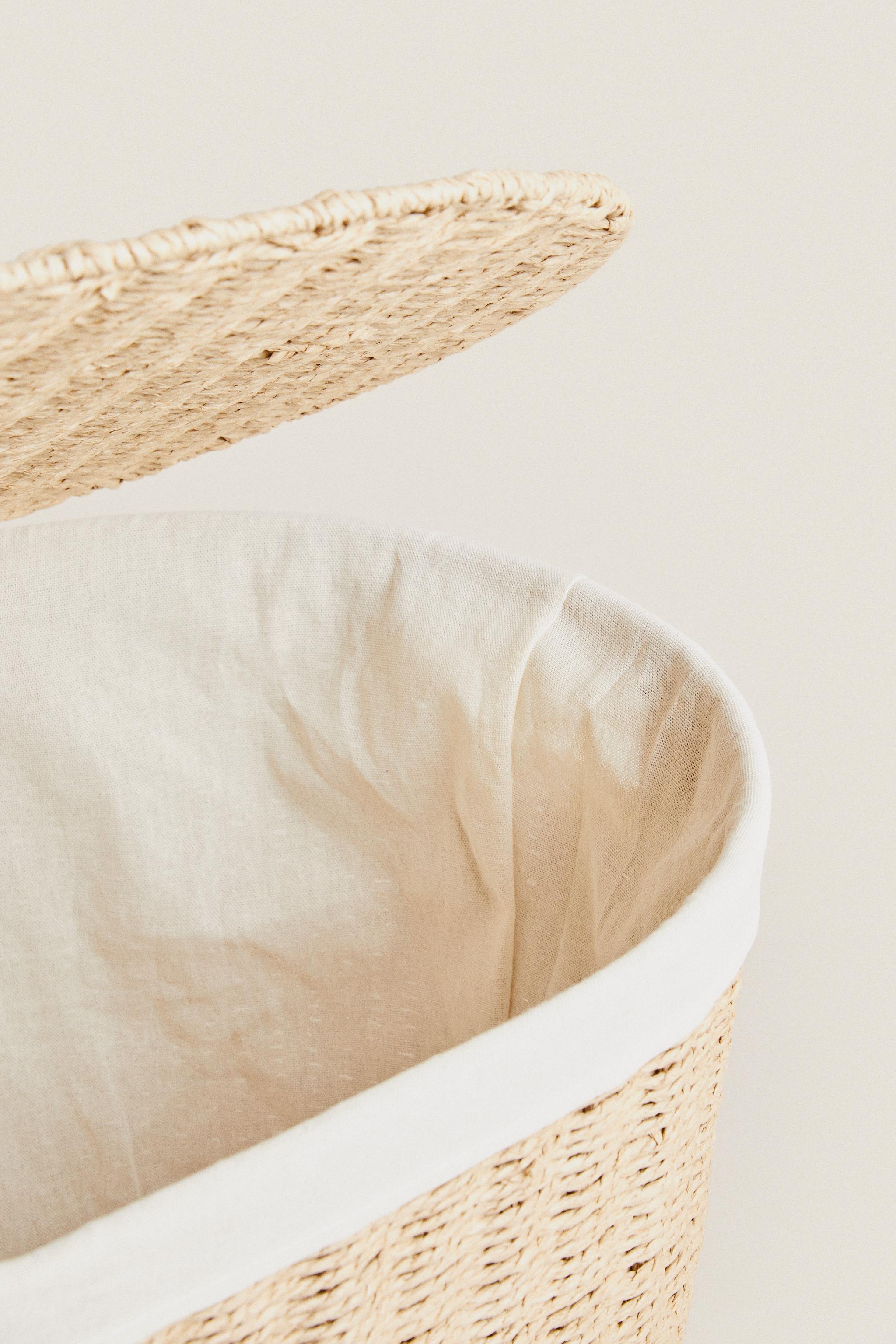OVAL FABRIC-LINED LAUNDRY HAMPER