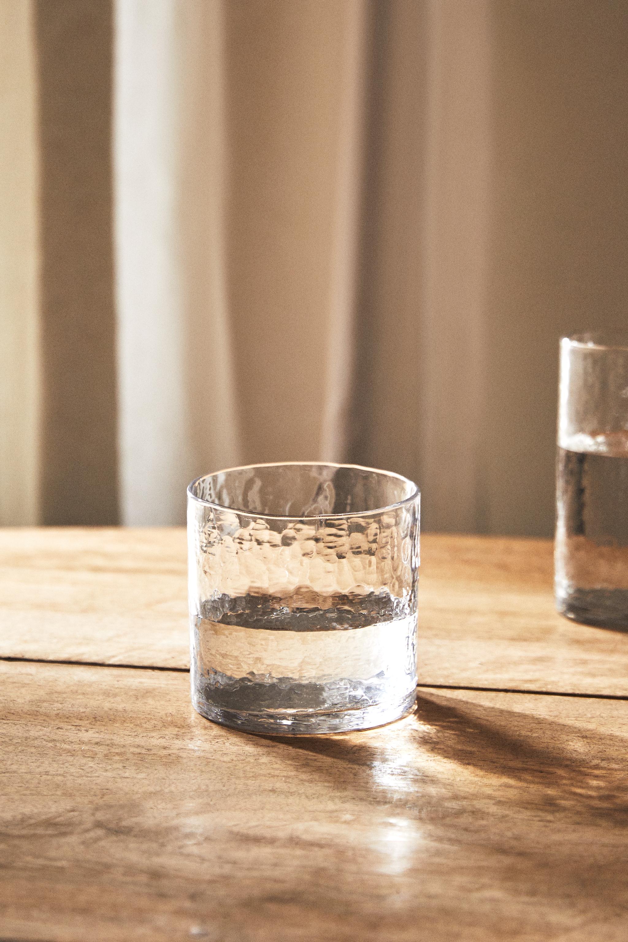 HAMMERED GLASS TUMBLER
