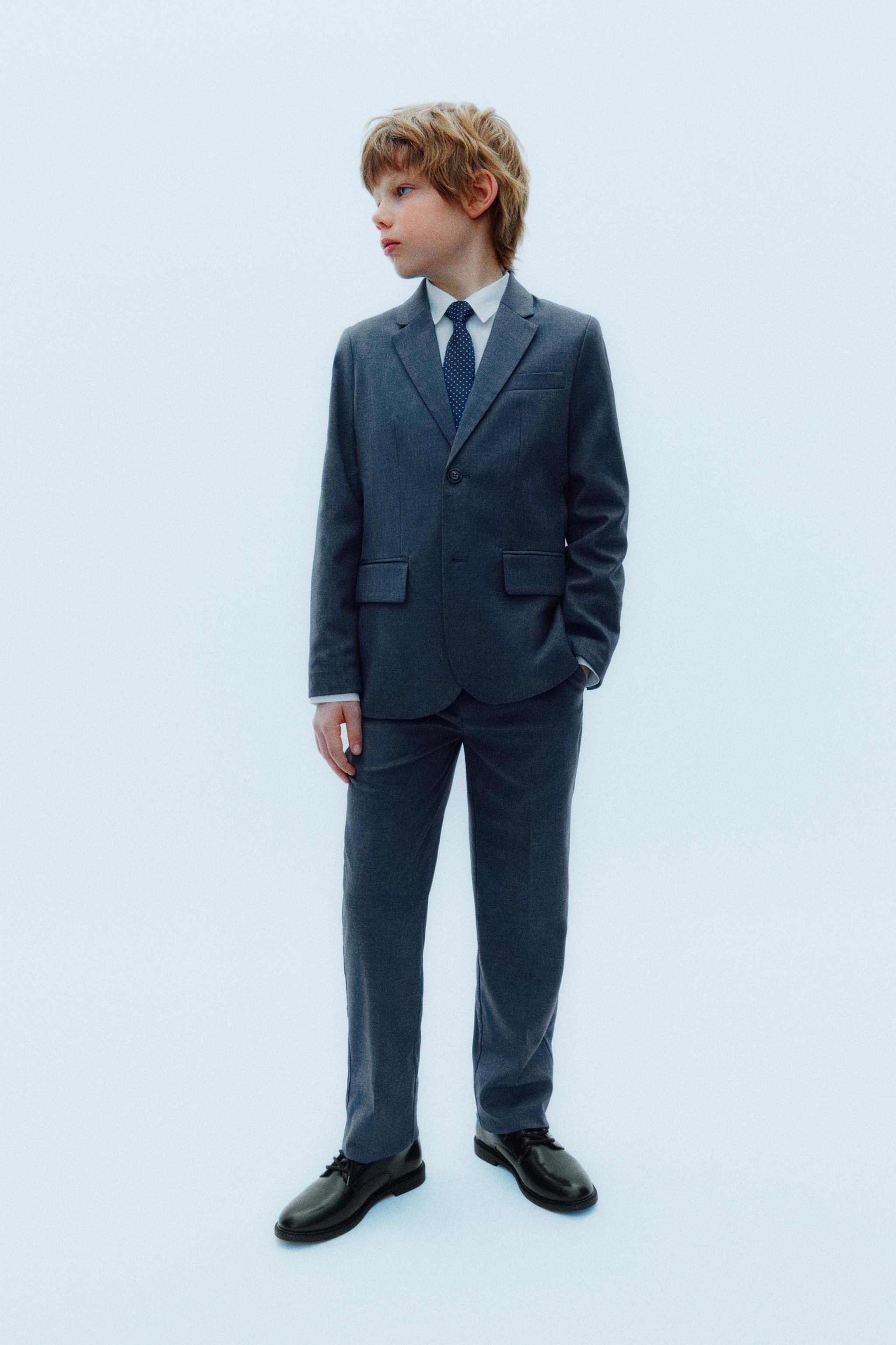 TEXTURED SUIT JACKET