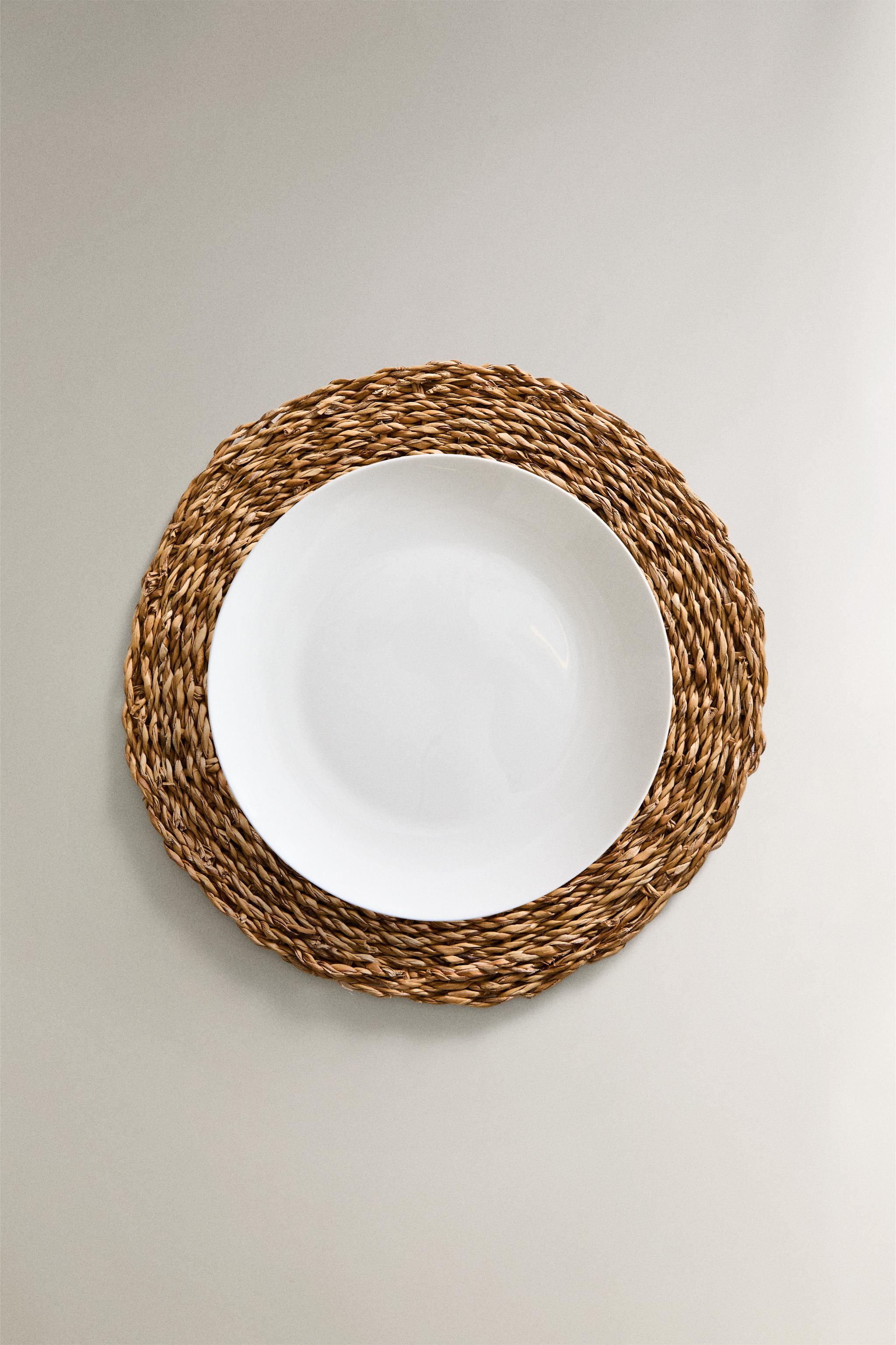 WOVEN FIBER PLACEMAT