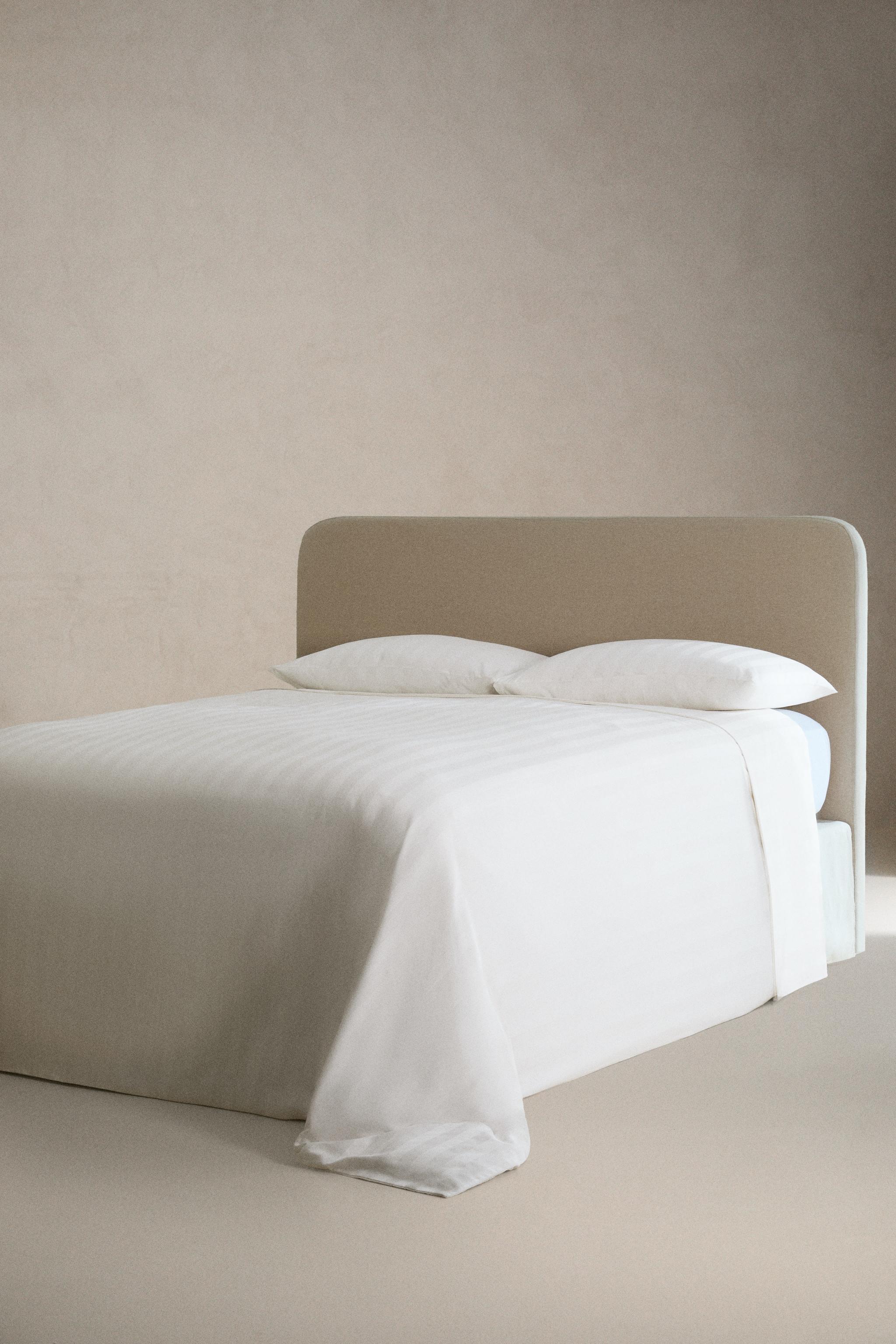 SATEEN STRIPED DUVET COVER (500 THREAD COUNT)