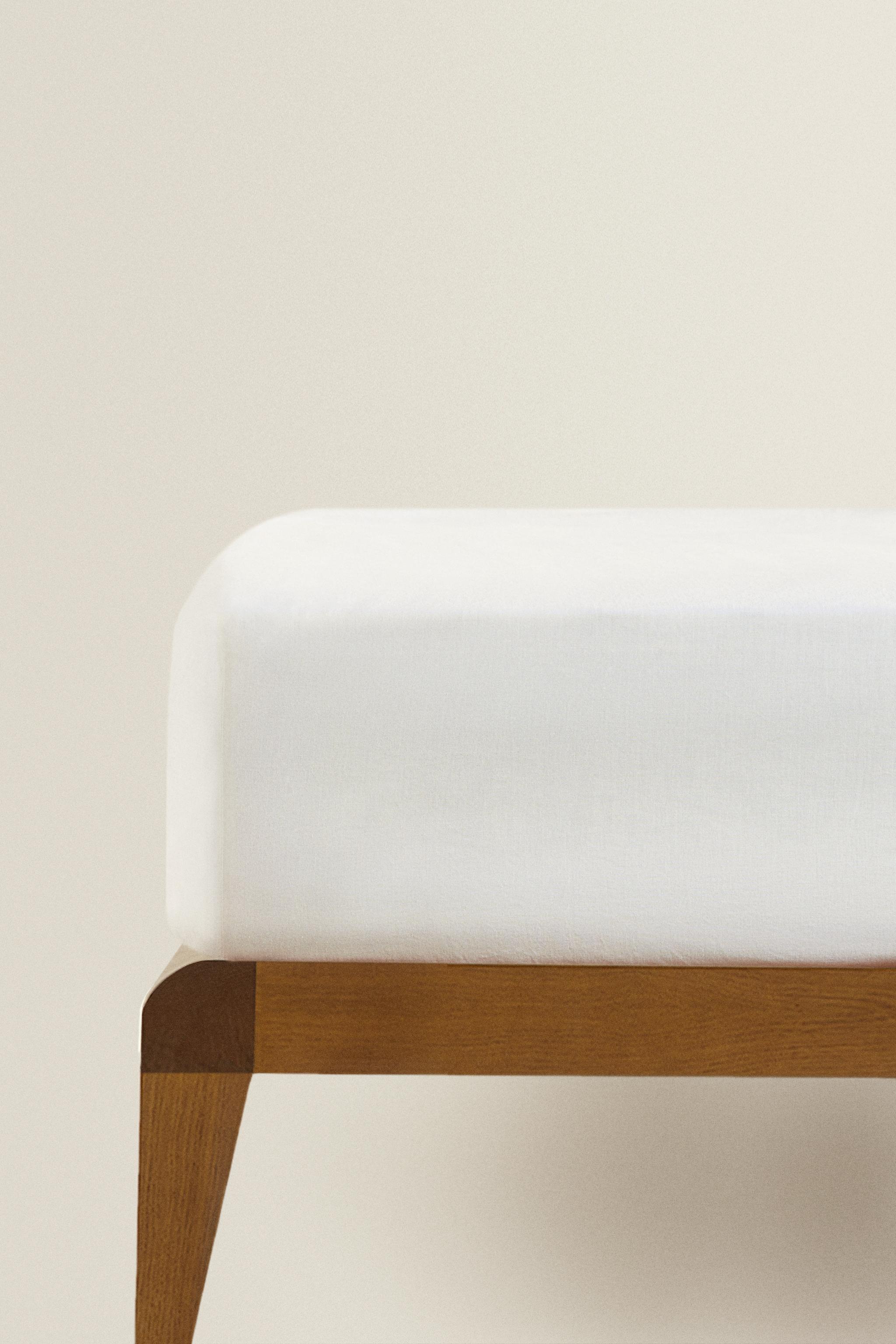 SOLID COLOR FITTED SHEET