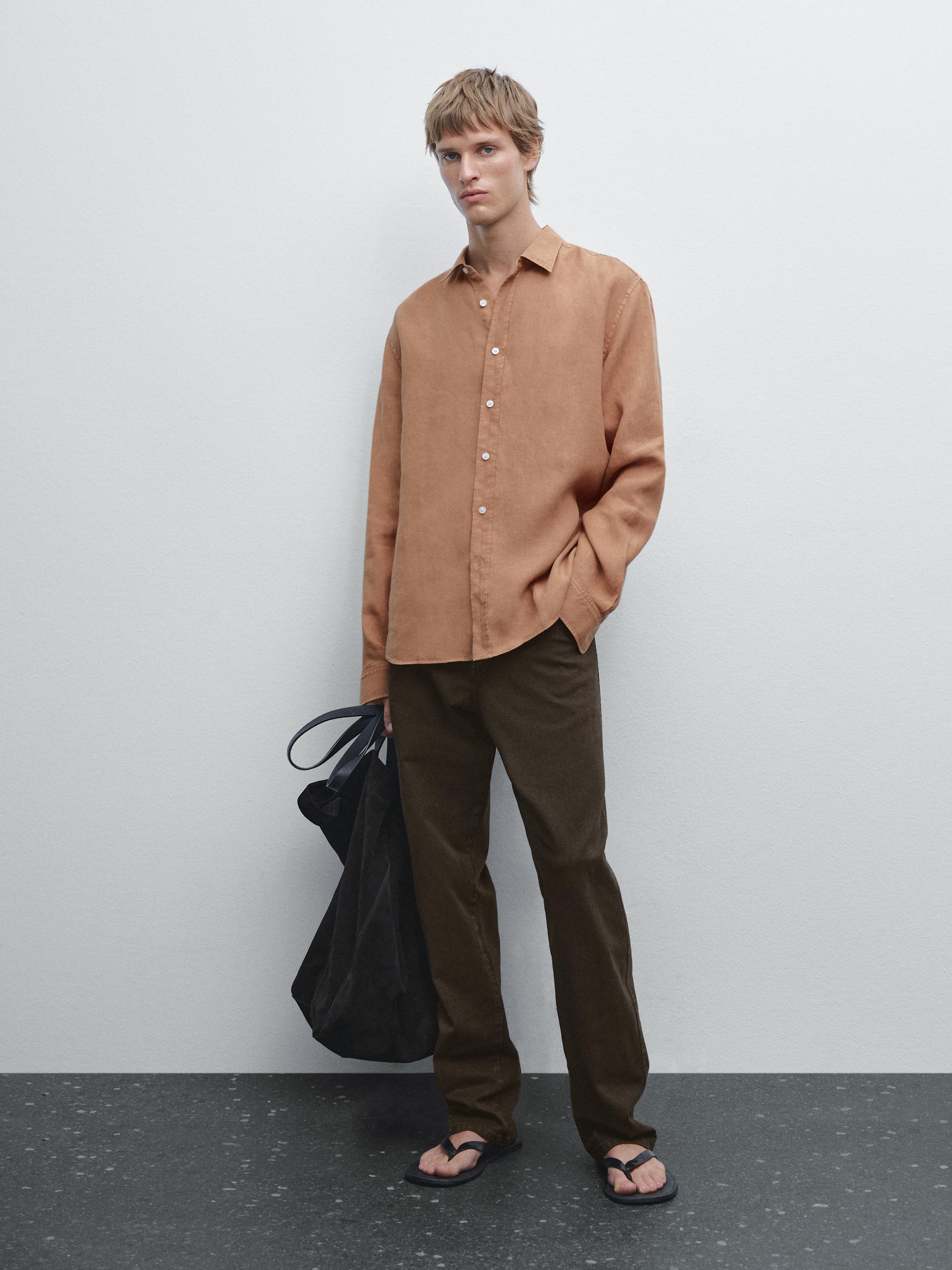 Regular fit shirt with maltinto finish