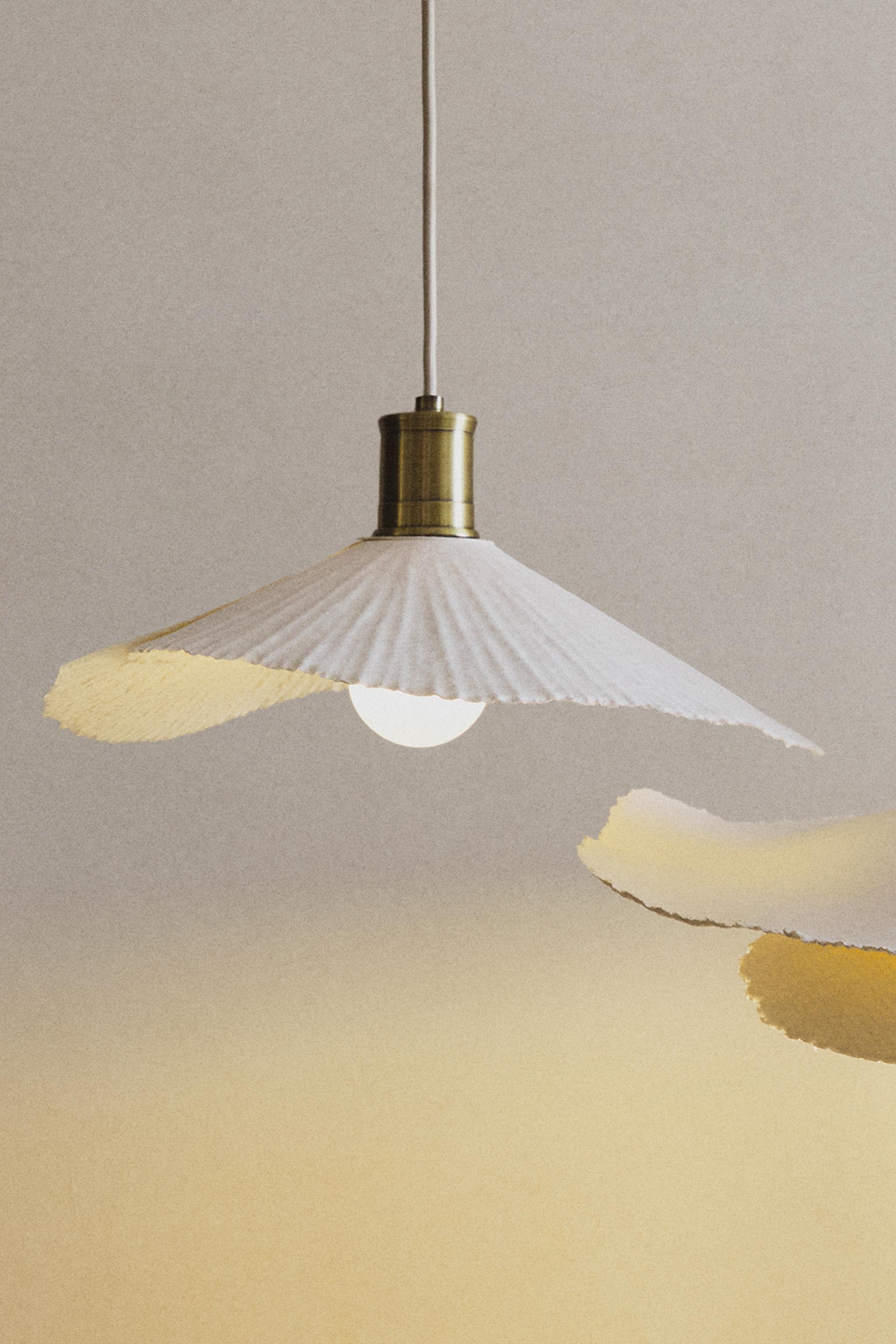 MEDIUM PENDANT LAMP