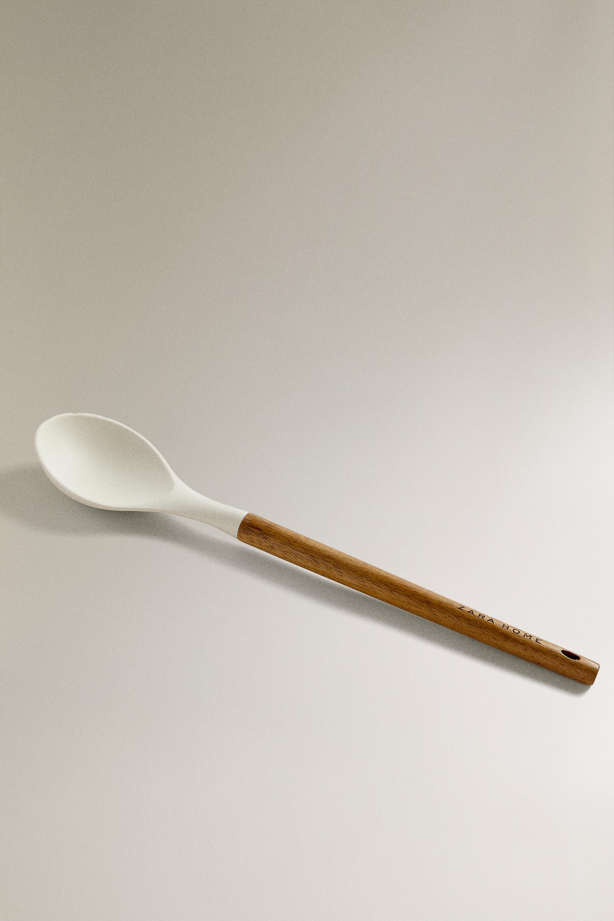 SILICONE AND WOODEN SPOON