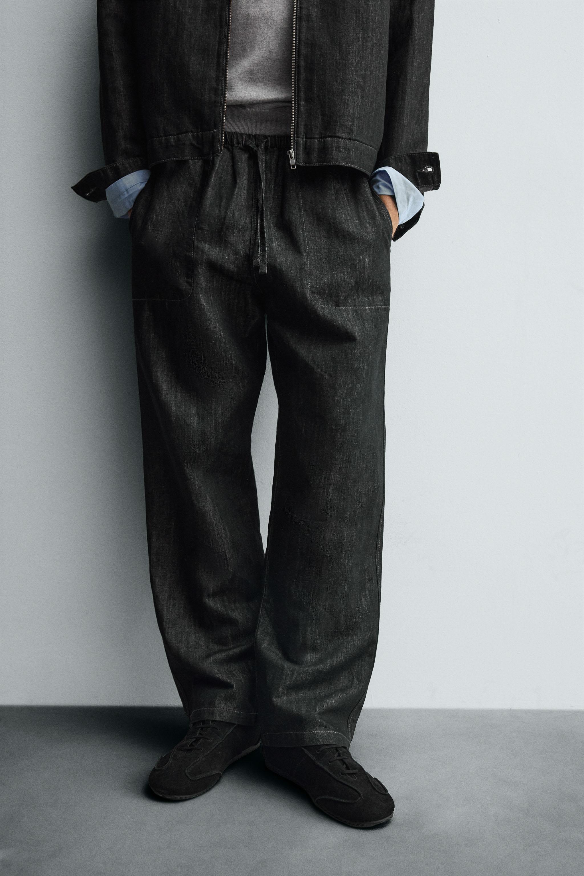 RELAXED FIT JOGGER JEANS