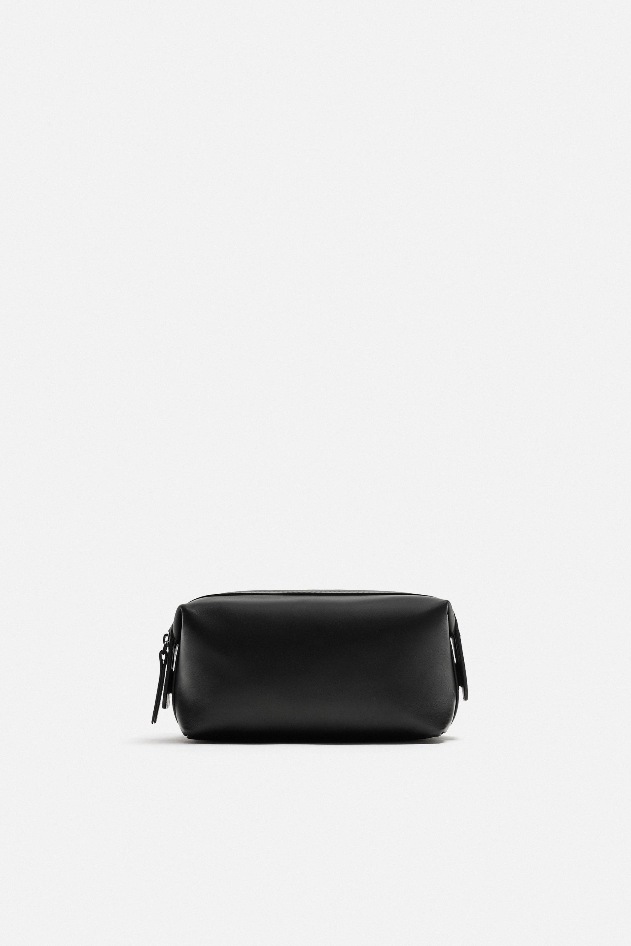 LEATHER TOILETRY BAG
