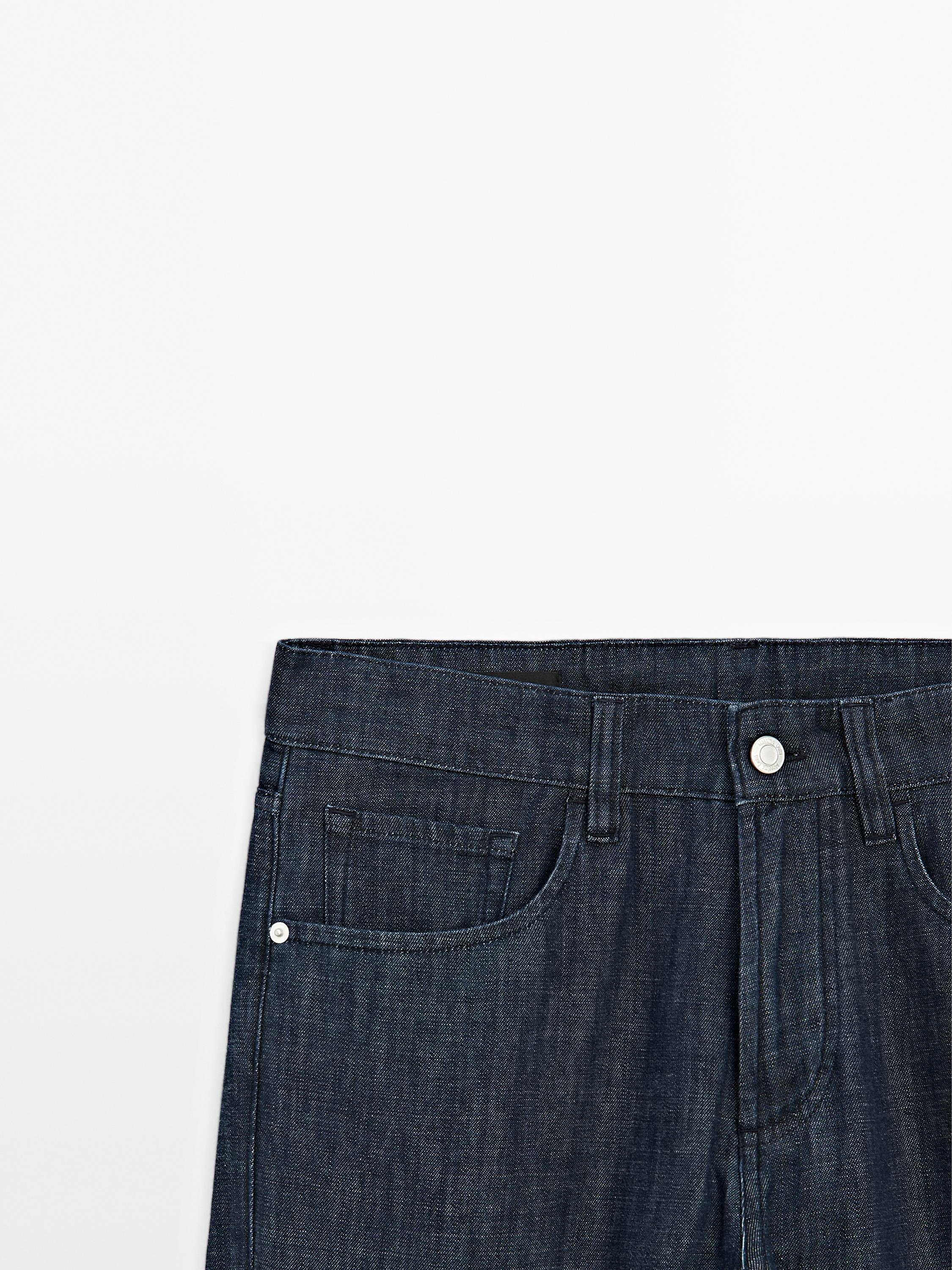 Lightweight tapered fit jeans