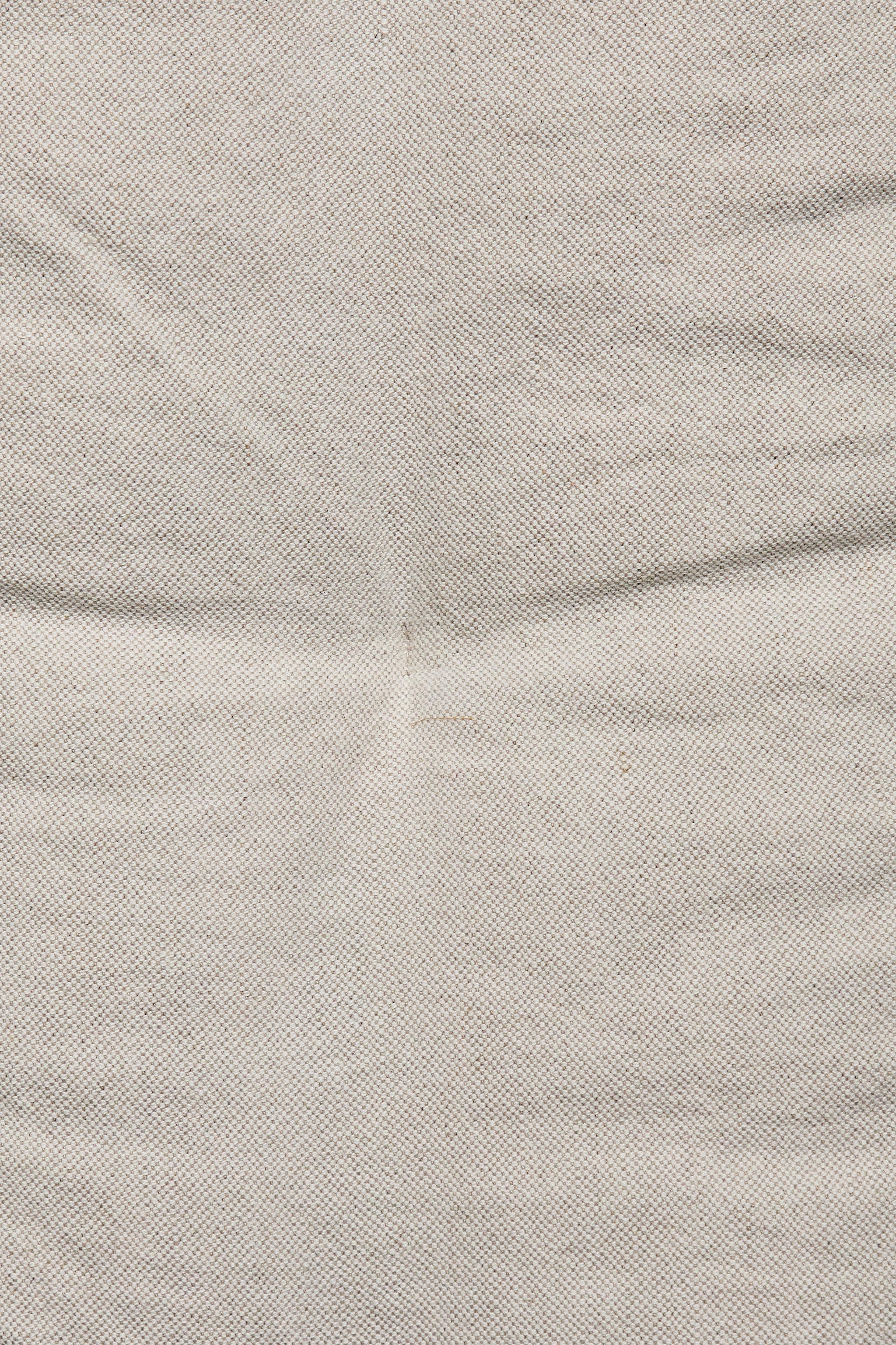 ELONGATED LINEN CUSHION