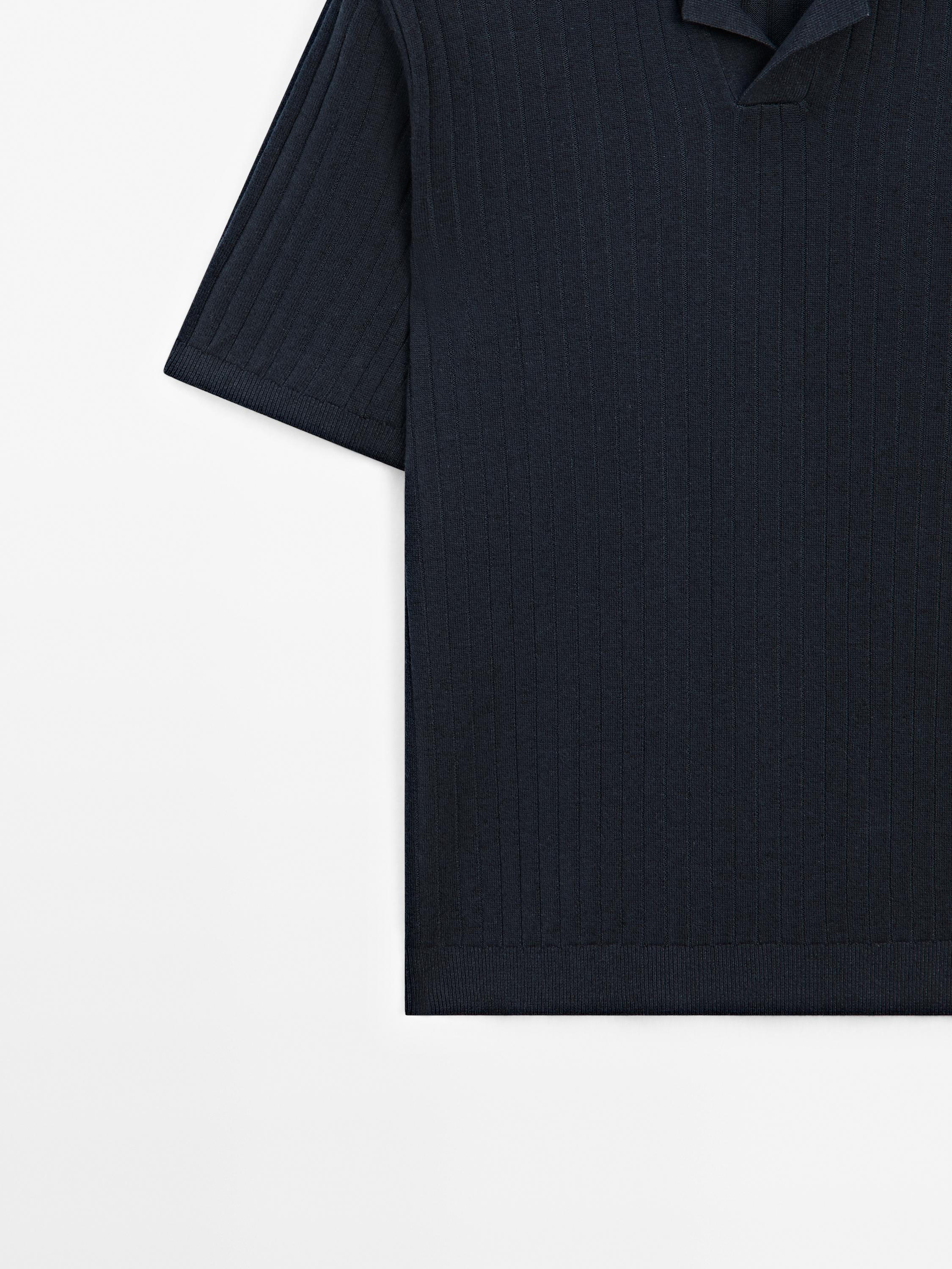 Ribbed knit short sleeve polo shirt