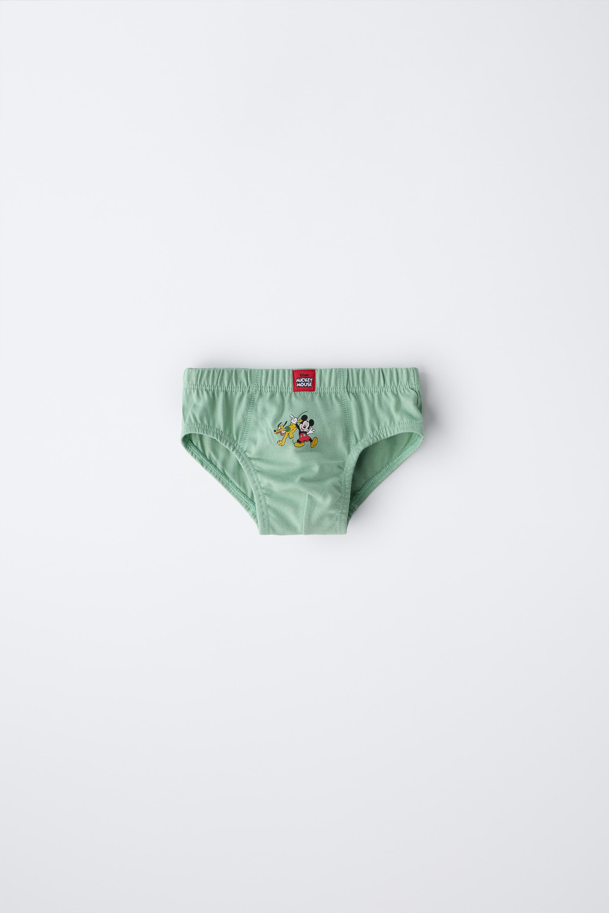 AGES 2-6 / THREE-PACK OF MICKEY MOUSE AND FRIENDS © DISNEY BRIEFS