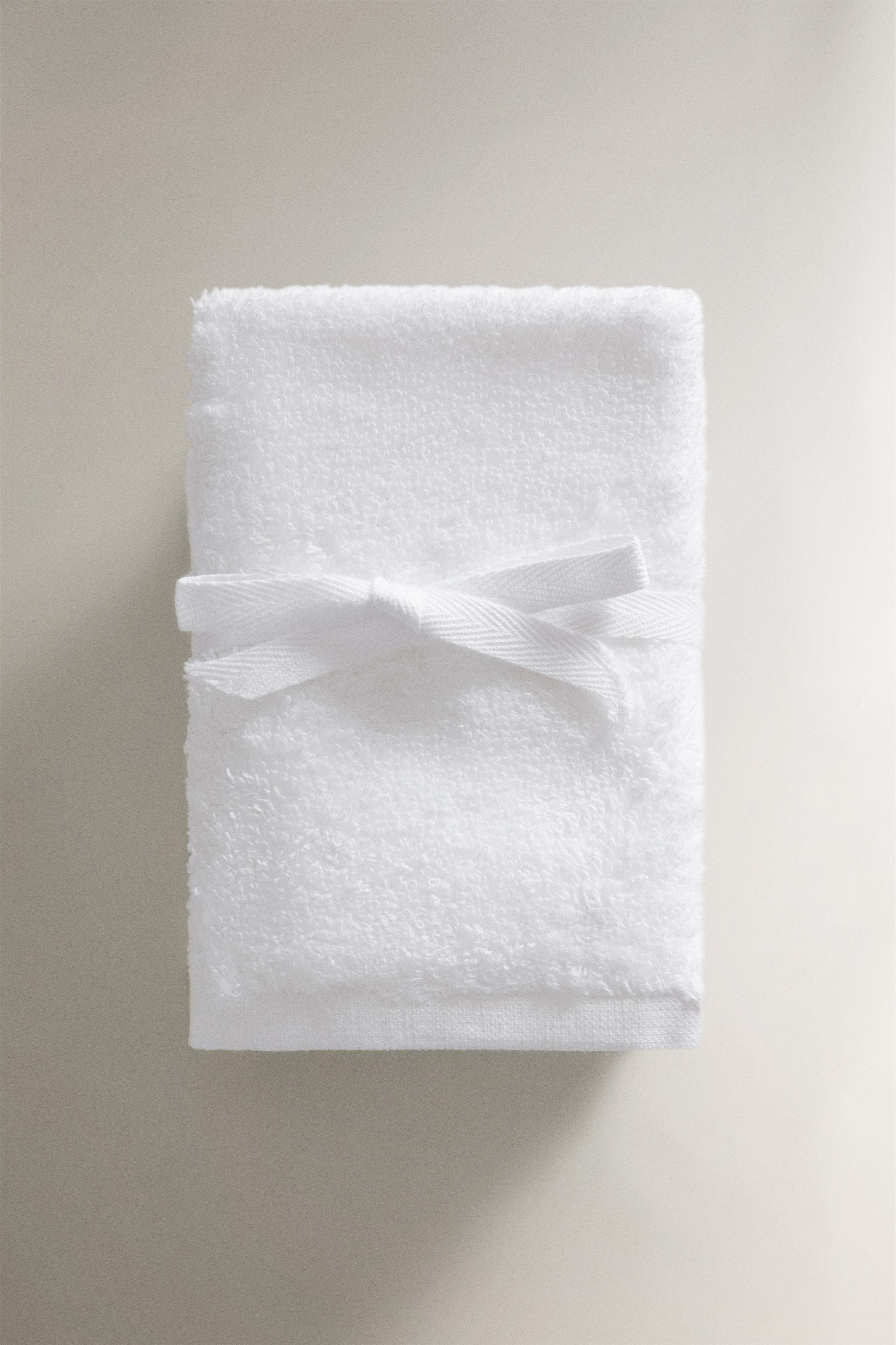 PACK OF COTTON HAND TOWELS (PACK OF 3)