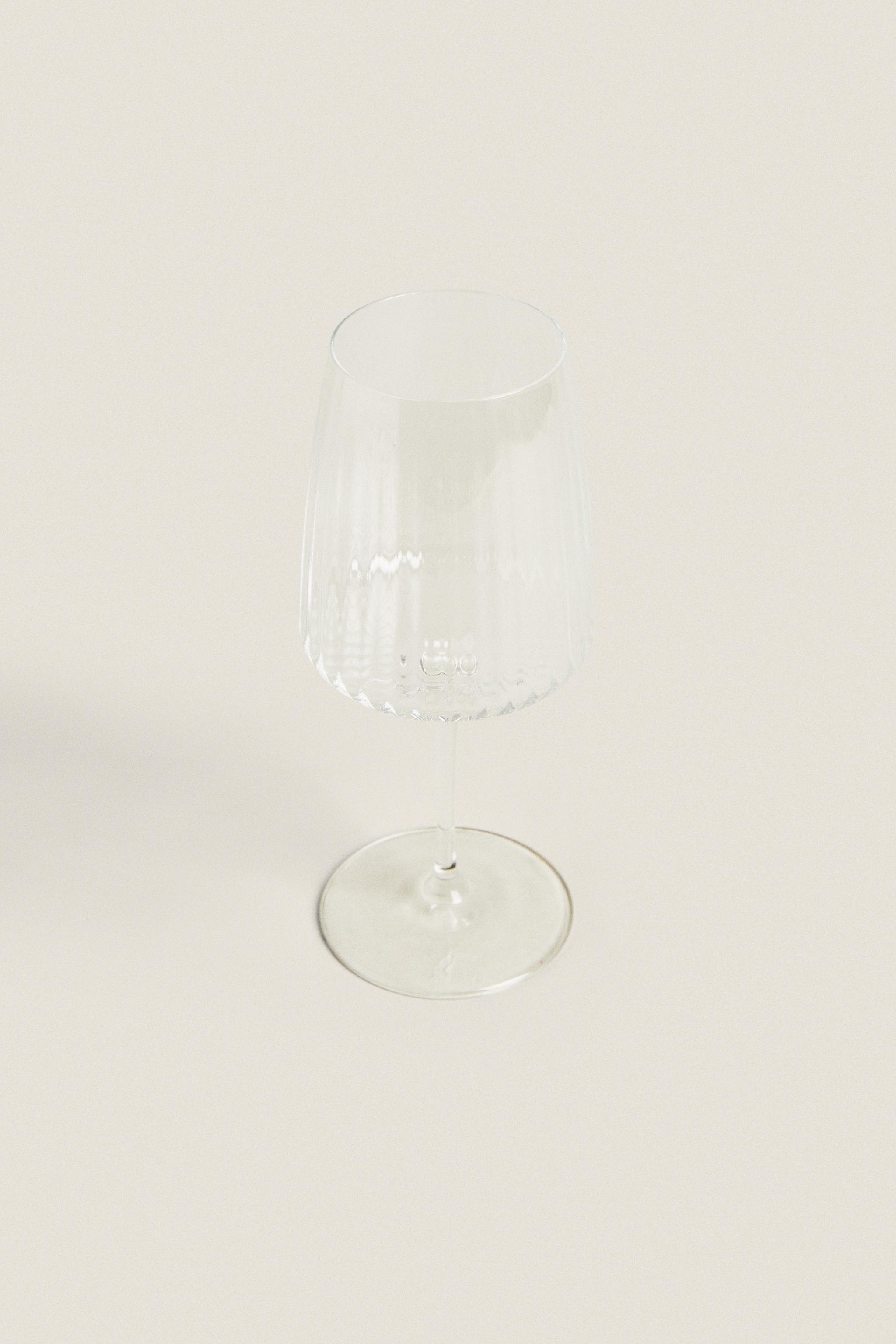 LARGE GLASS WITH LINES