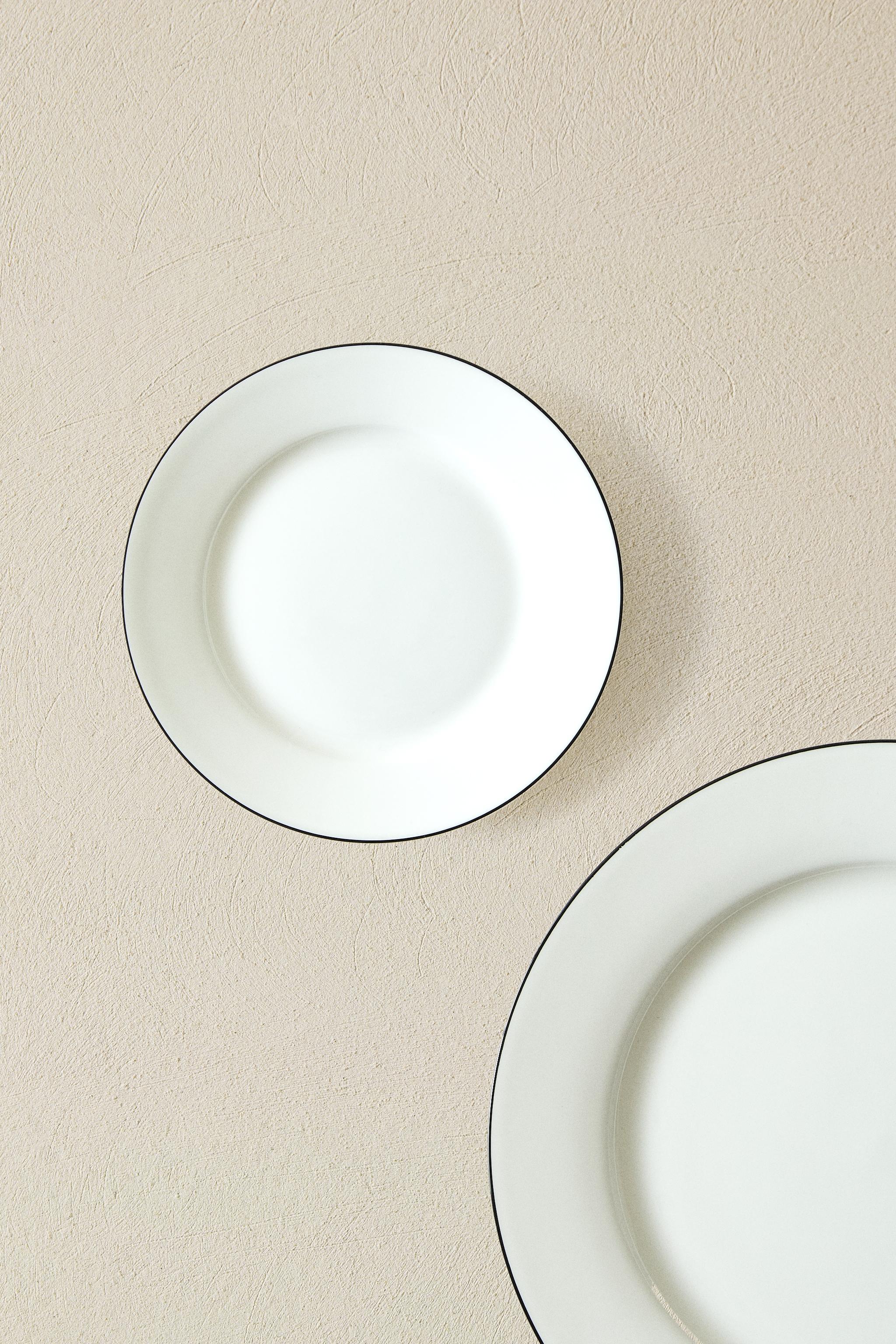 BONE CHINA SIDE PLATE WITH BLACK RIM