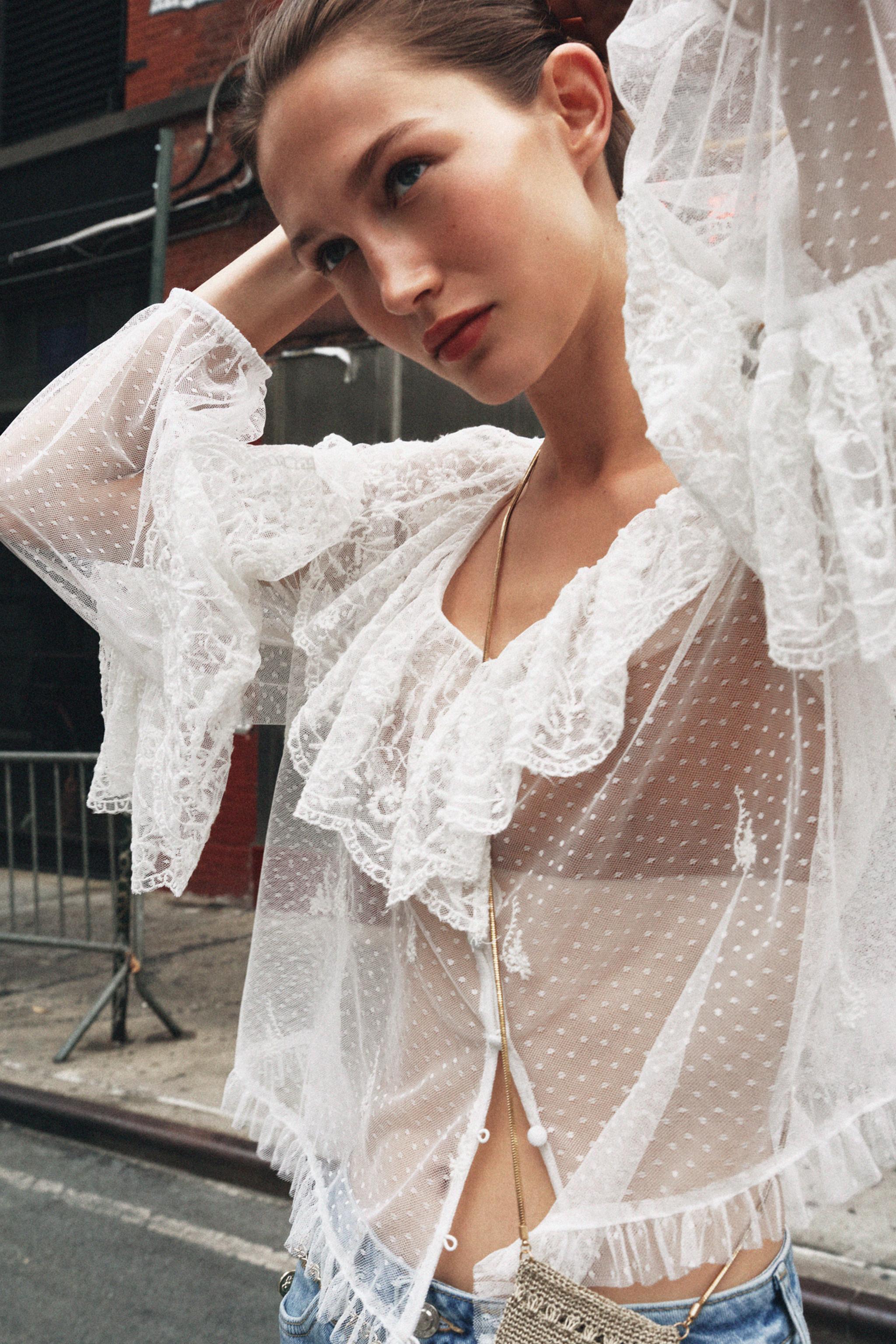 SEMI-SHEER ROMANTIC BLOUSE