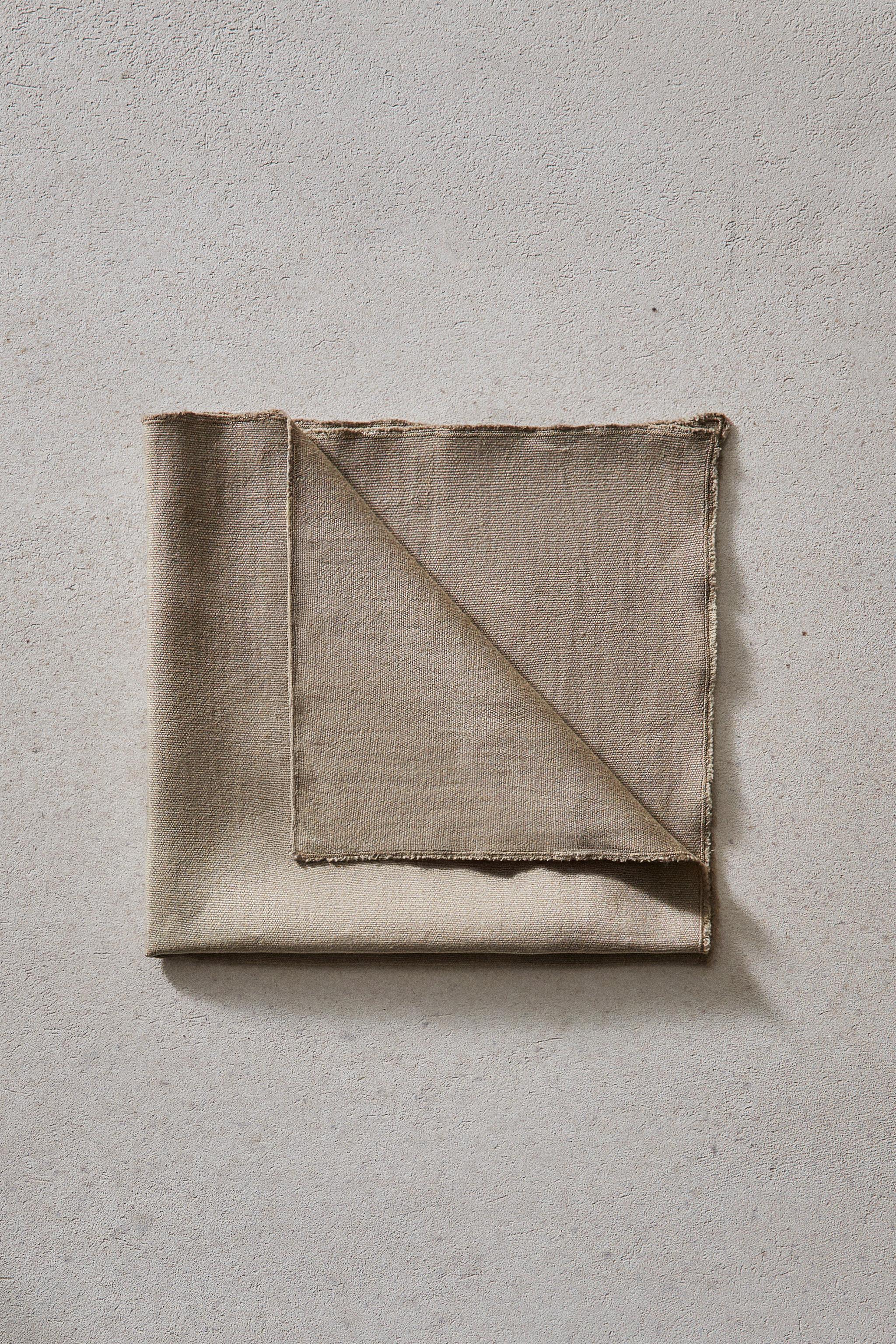 NAPKIN 01