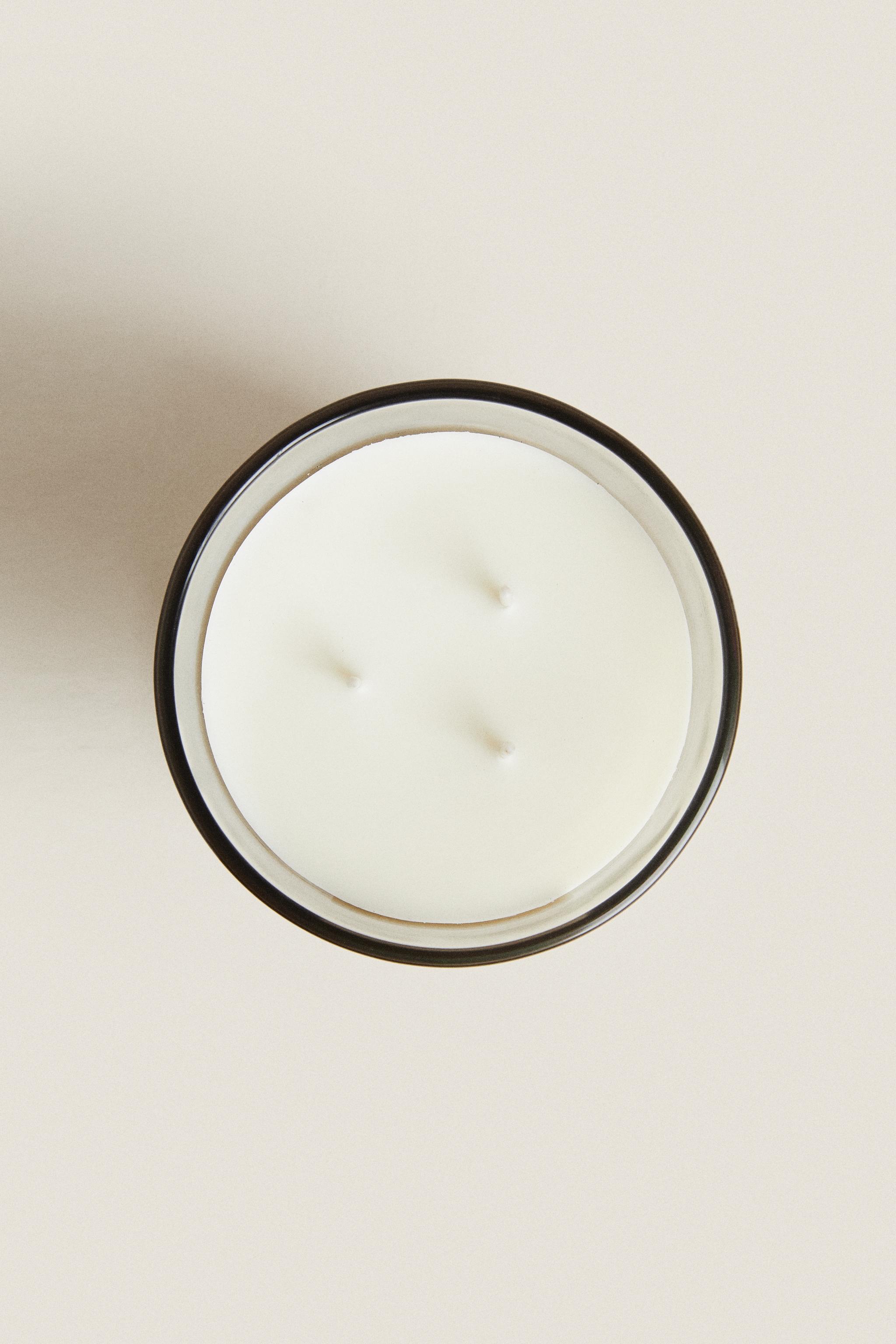 (620 G) ABSOLUTE LINEN SCENTED CANDLE