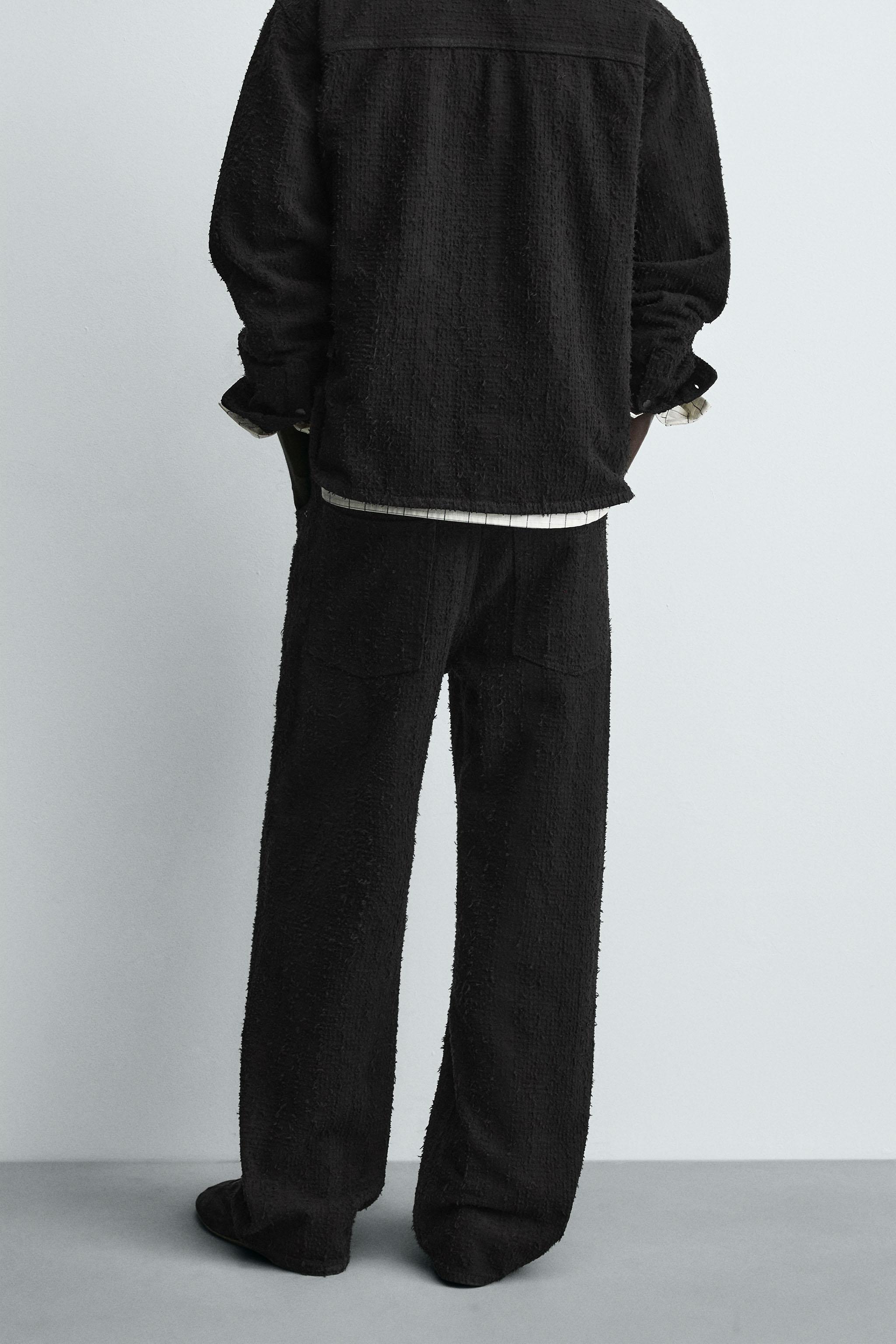 RELAXED FIT JEANS TEXTURE