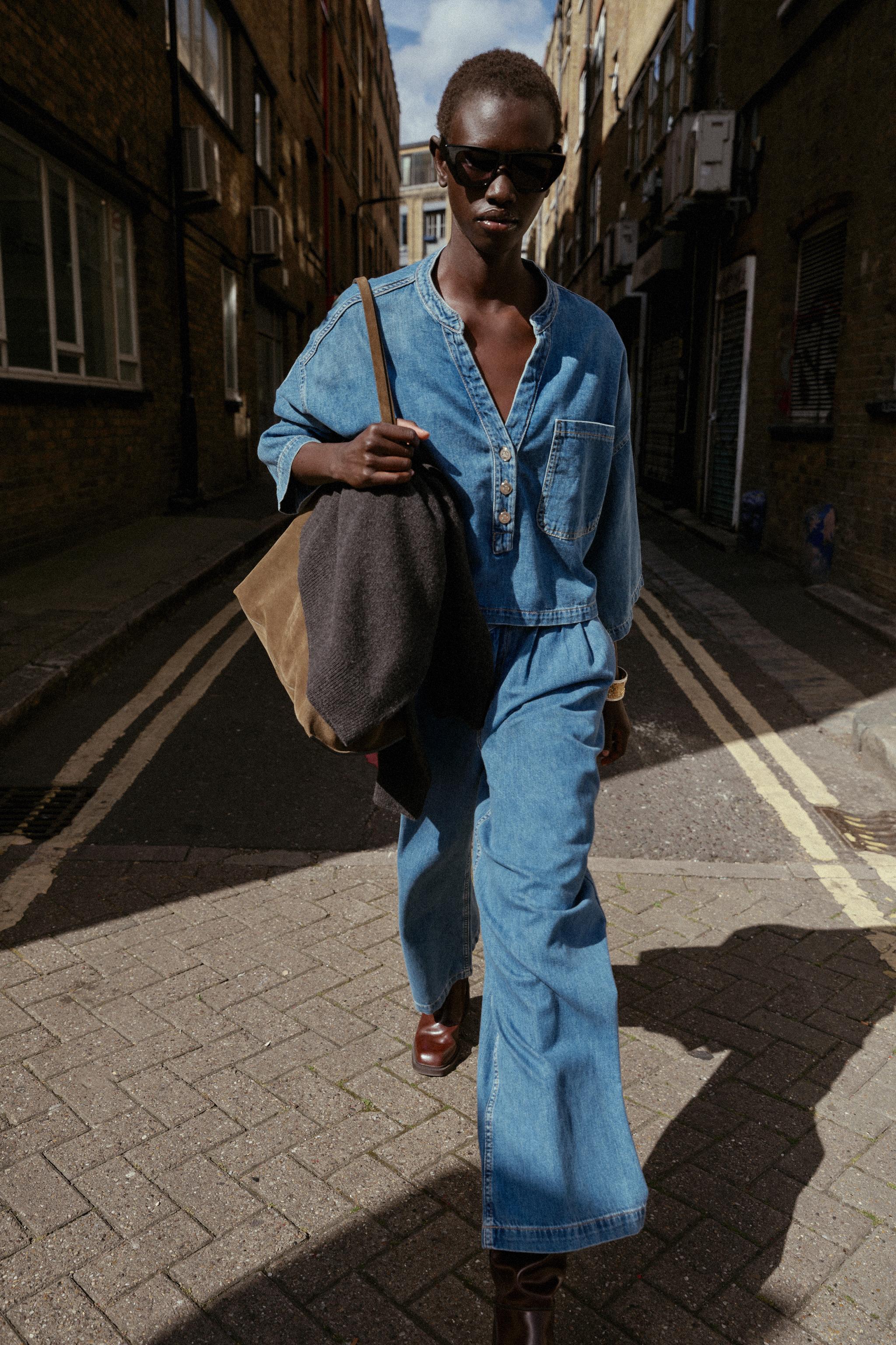 Z1975 MID-RISE WIDE LEG JEANS