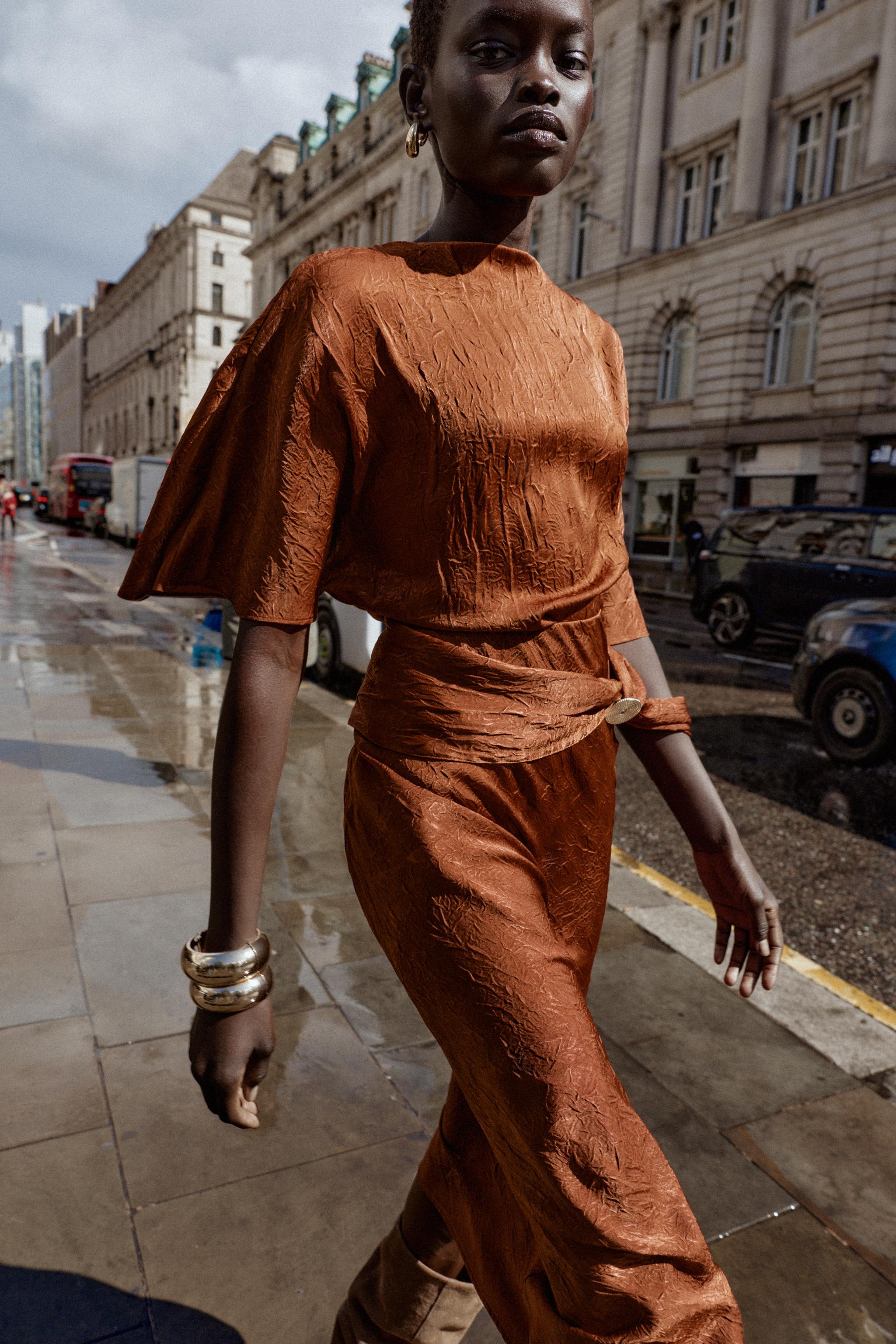 WRINKLED EFFECT SATIN TOP