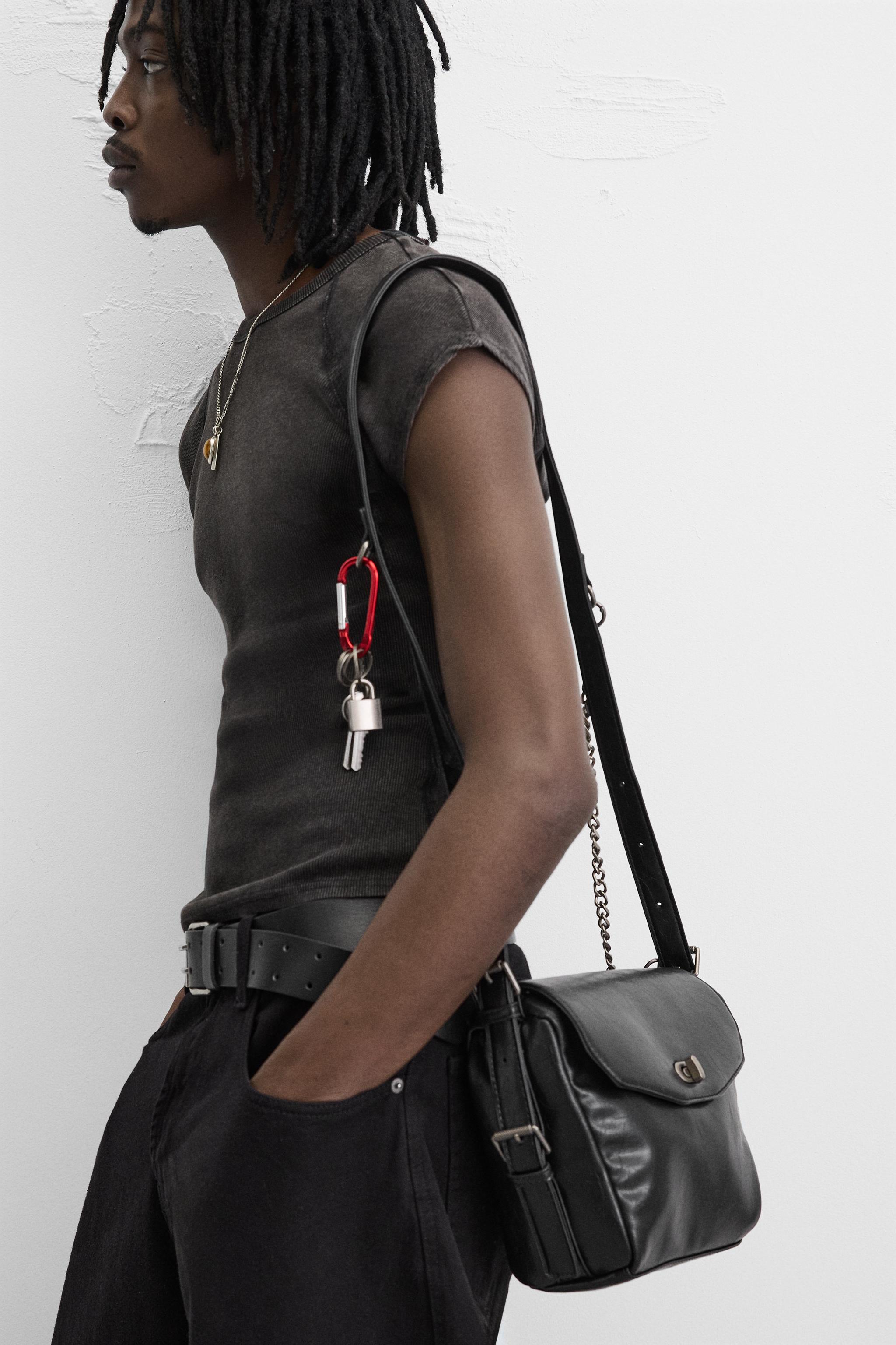 CHAIN CROSSBODY BAG