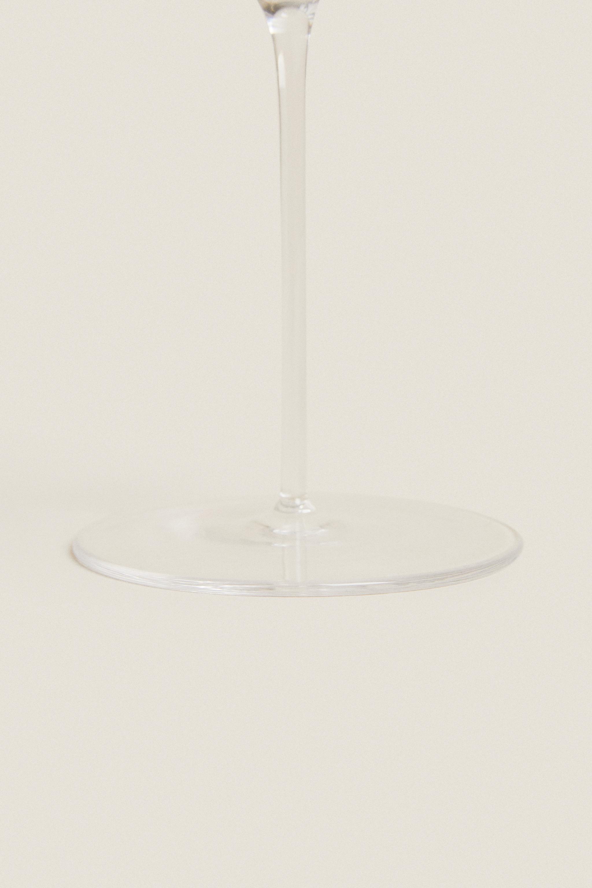 EXTRA LIGHTWEIGHT SPARKLING WINE FLUTE