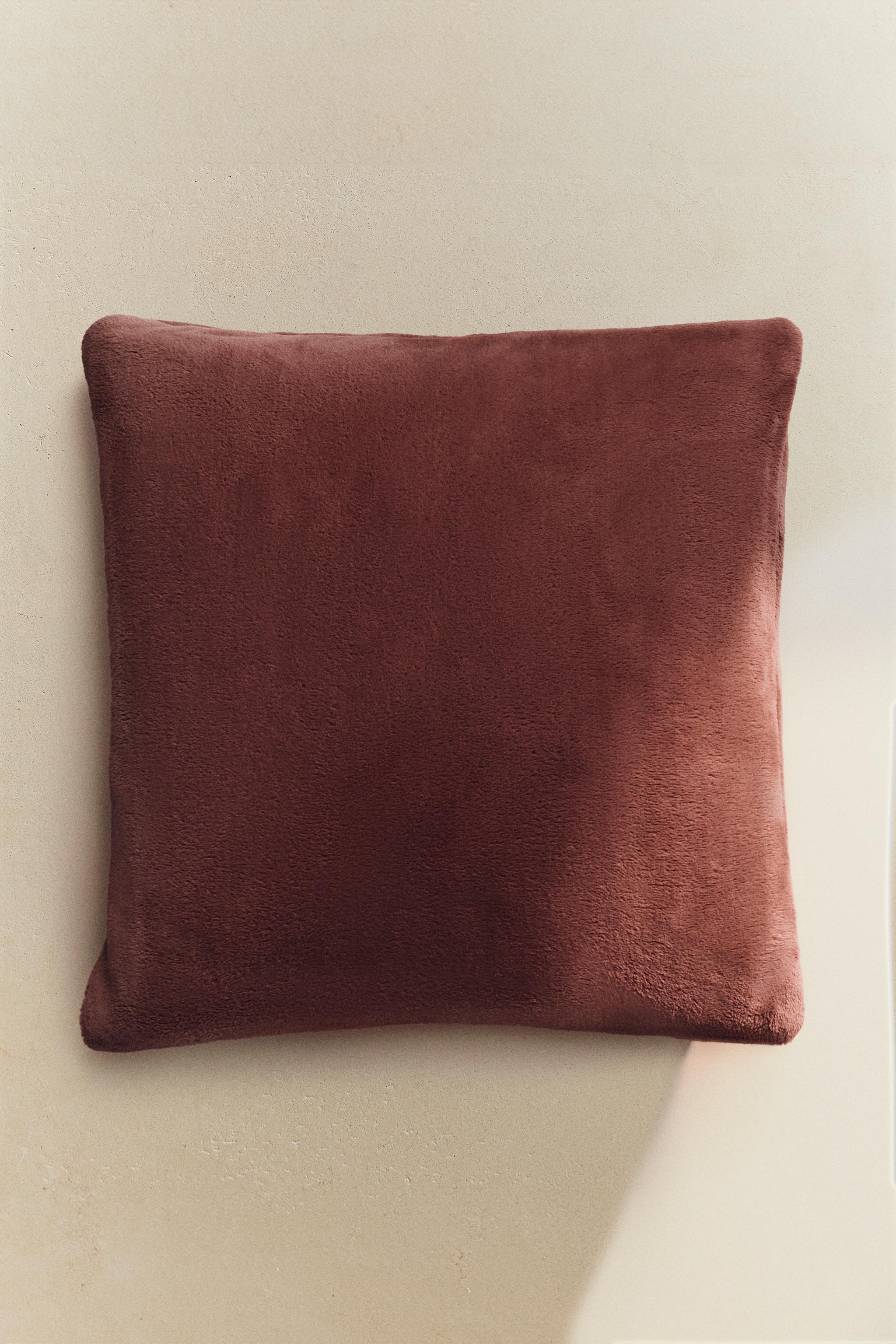 FAUX FUR THROW PILLOW COVER