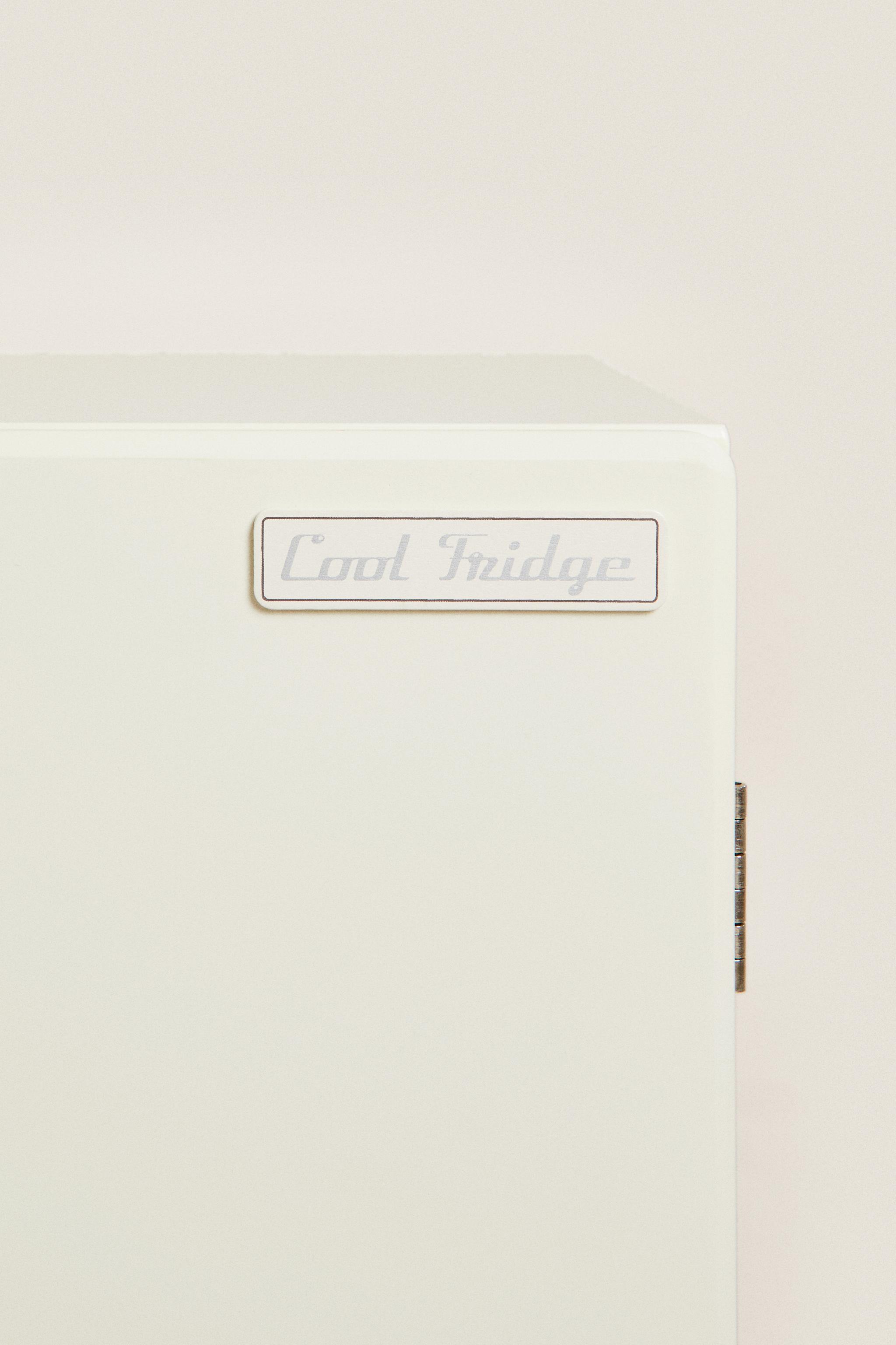 CHILDREN’S WOODEN DOUBLE DOOR FRIDGE TOY