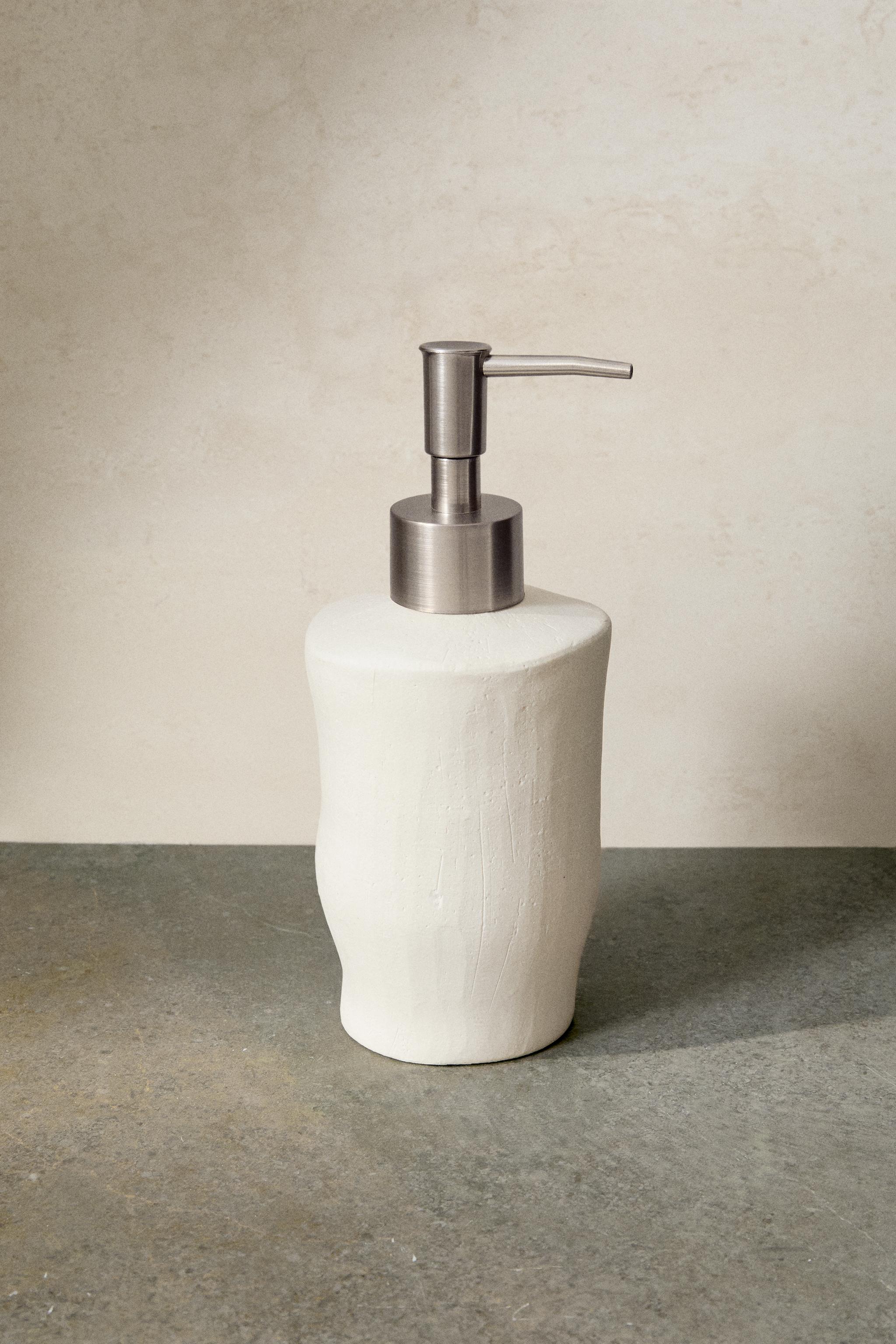 CERAMIC MATTE SOAP DISPENSER