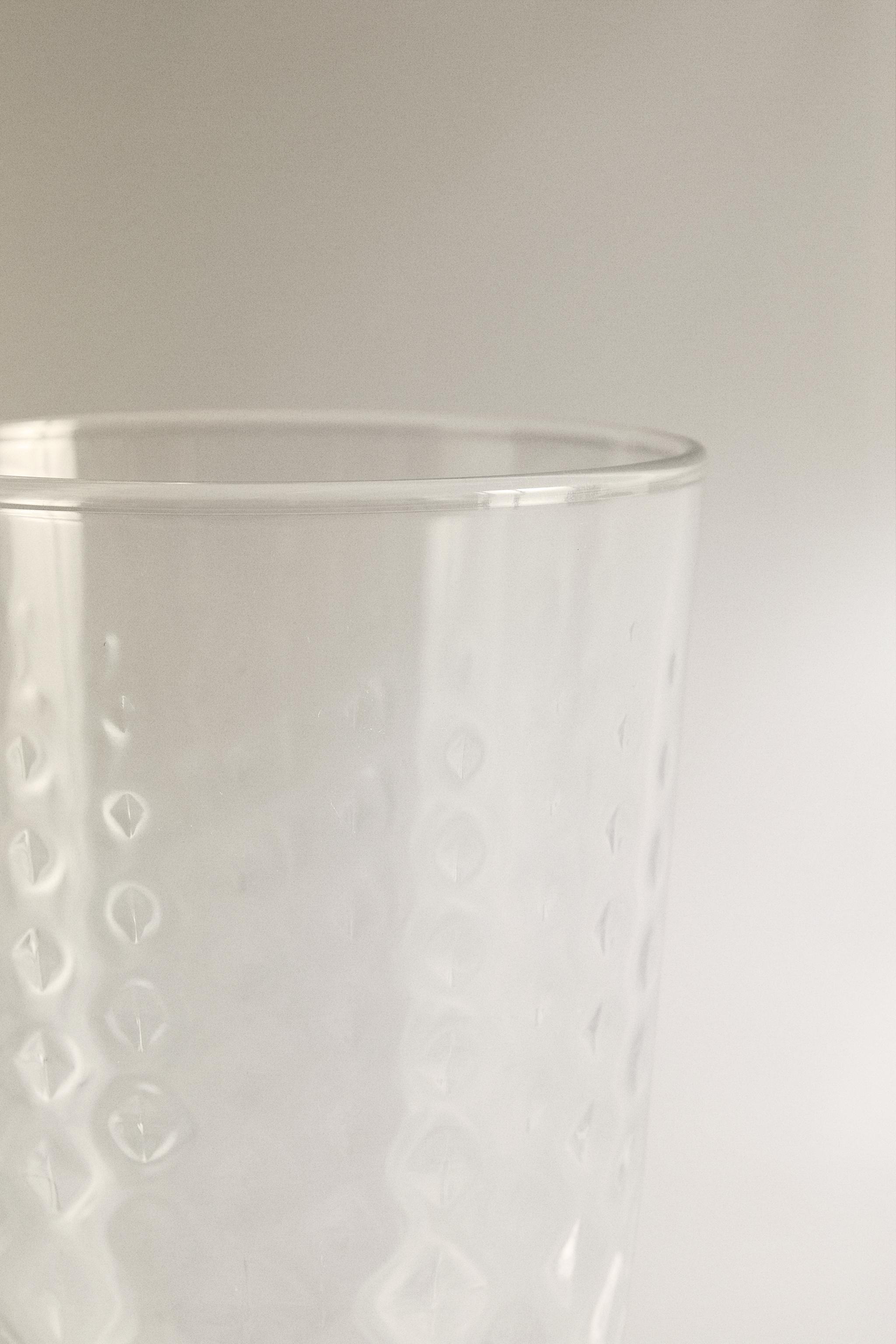 RAISED DESIGN TUMBLER