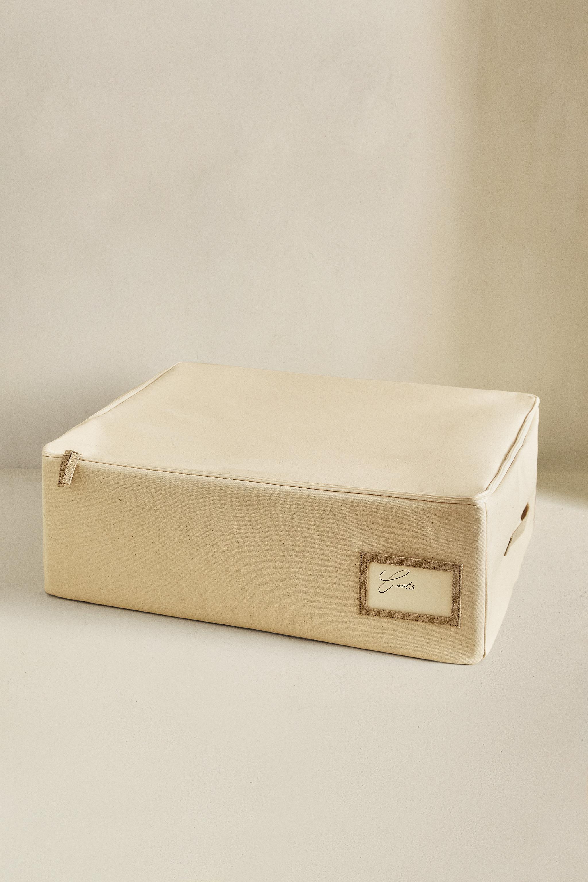 LARGE WARDROBE ORGANIZER BOX