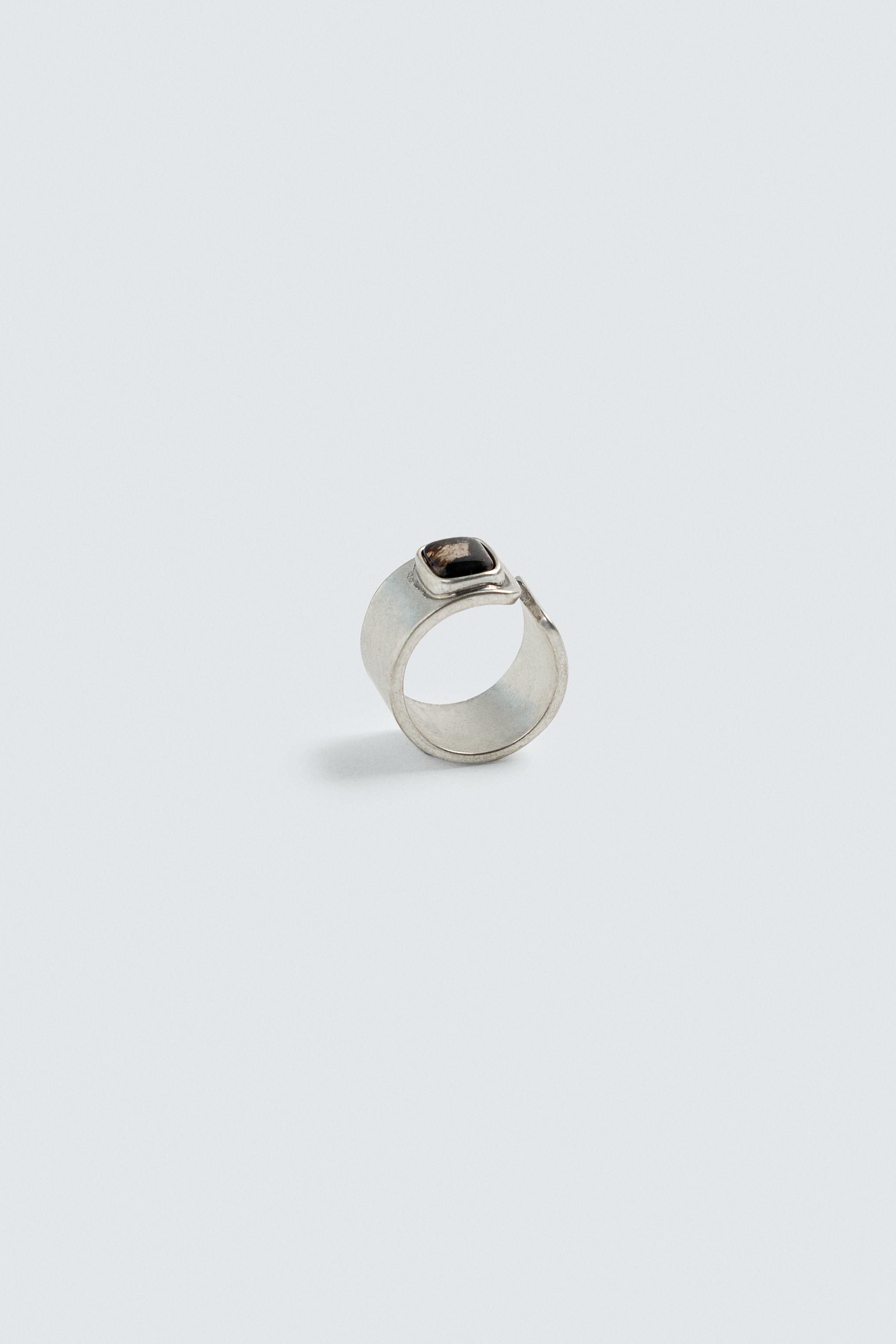 IRREGULAR CONTRAST STONE RING