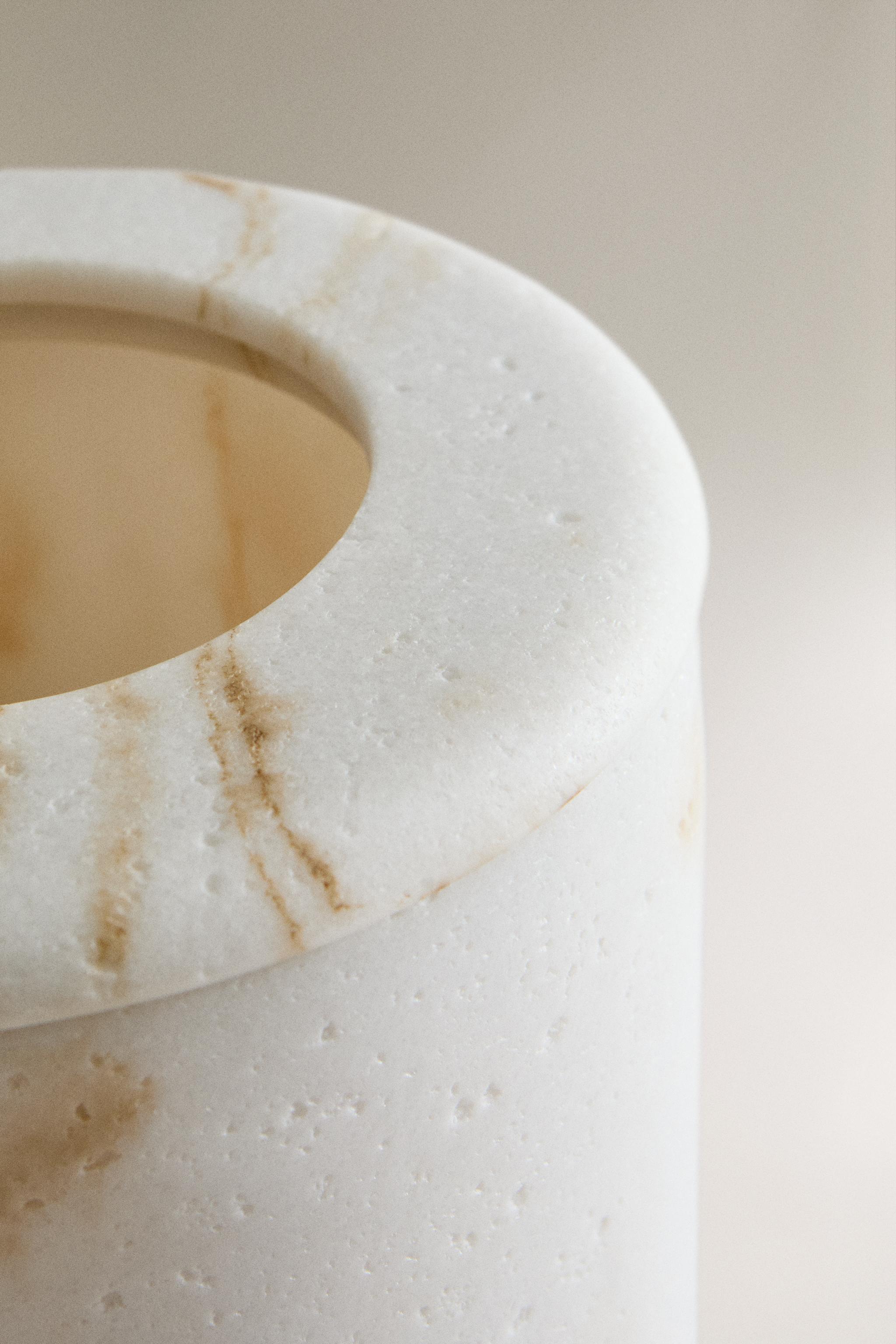 MARBLE-EFFECT BATHROOM TRASH CAN