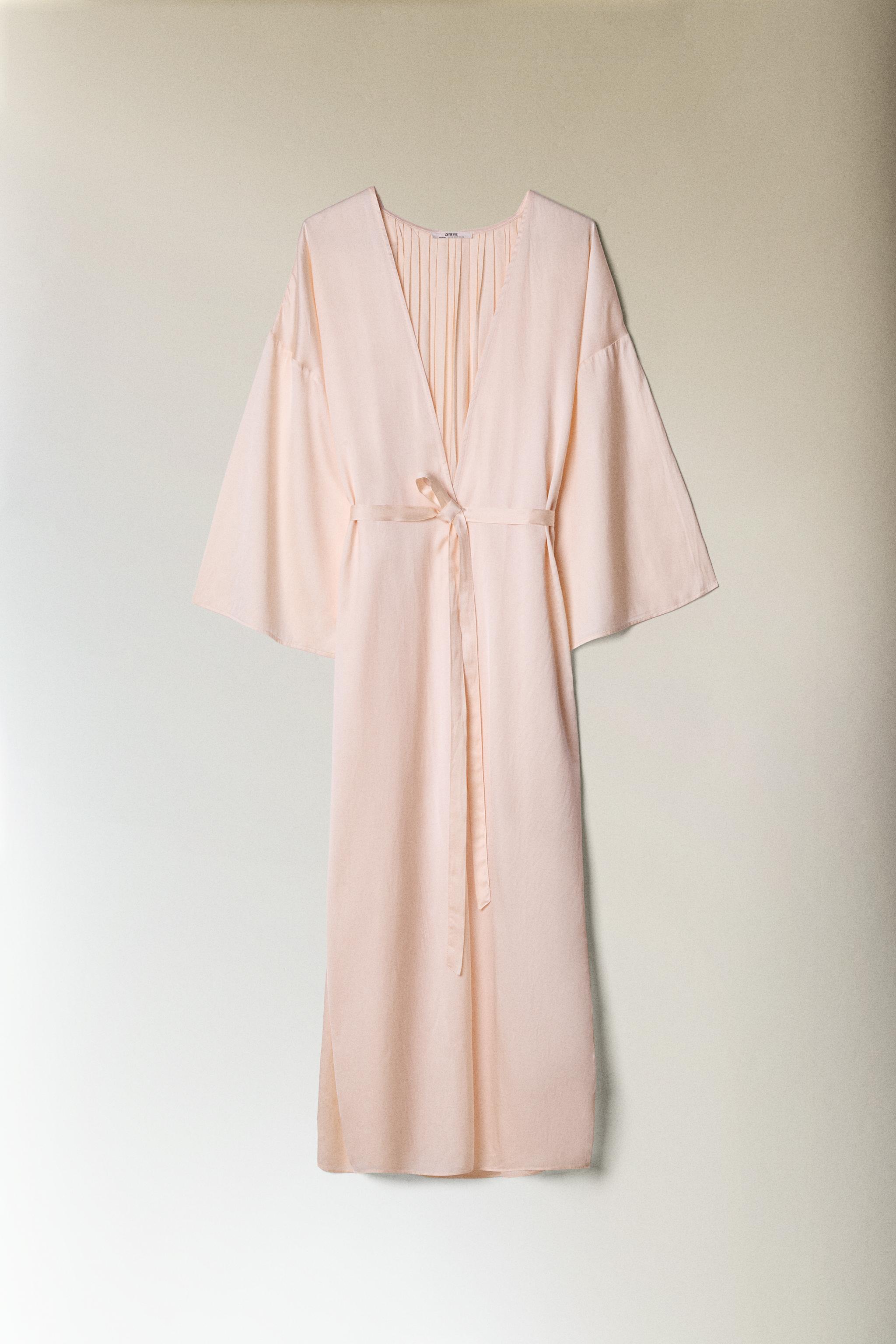 PLEATED SATEEN ROBE